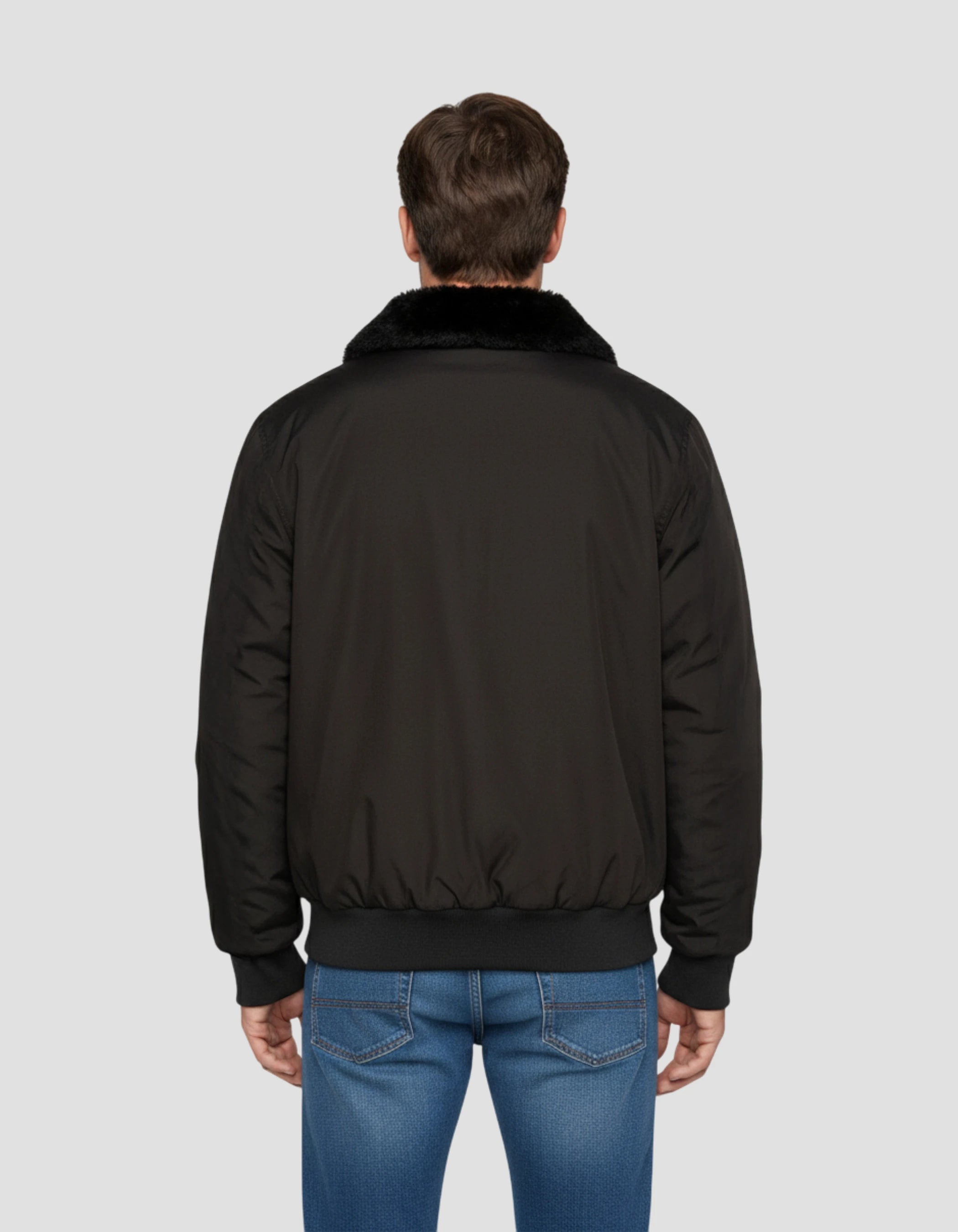 Giacca nera con collare rimovibile in pelliccia-4