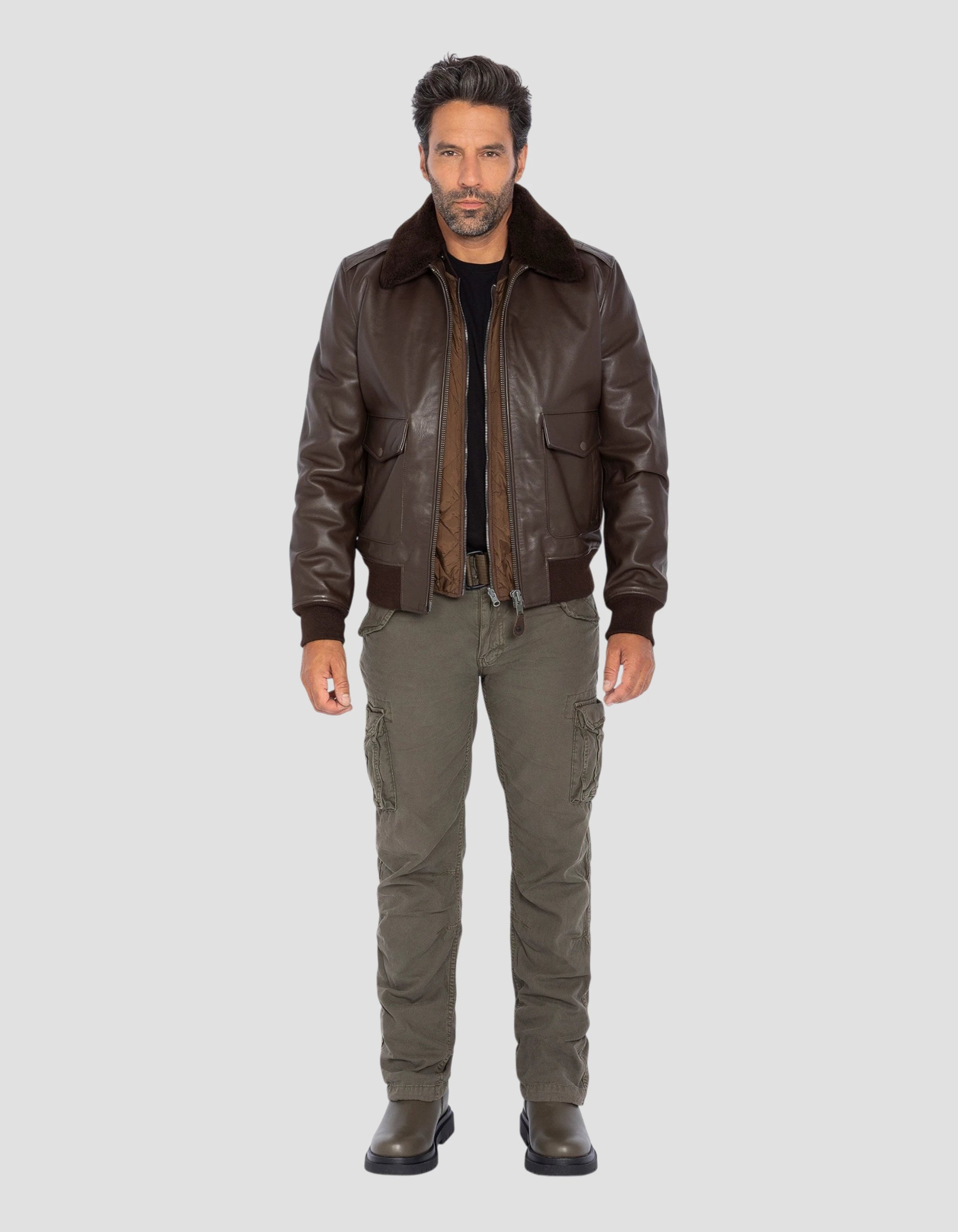 Type A -2 brown pilot jacket with removable vest, cowhide leather Type A -2 brown pilot jacket with removable vest, cowhide leather