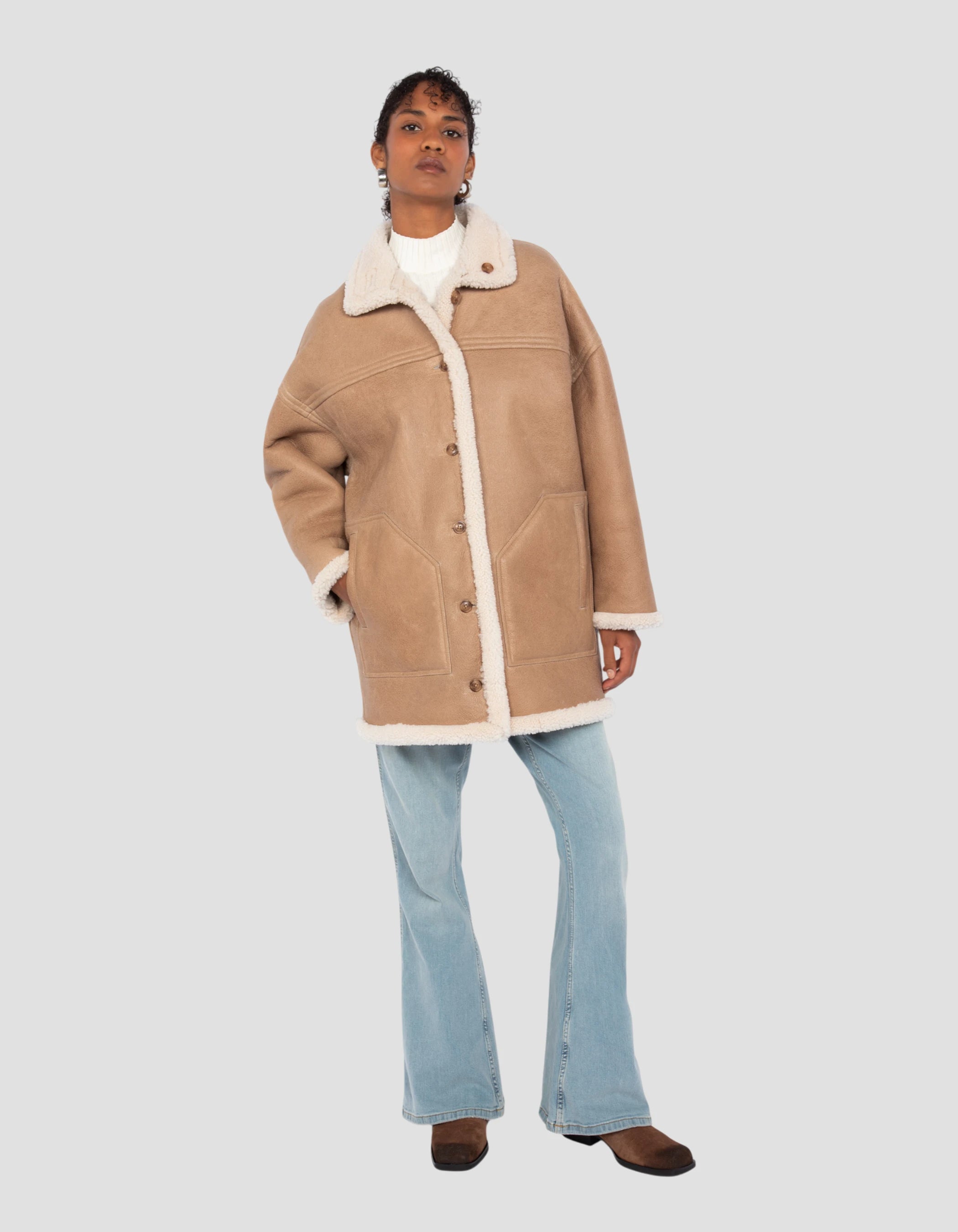 Long reversible sand coat, double -sided sheep - LCWJADE | Schott NYC®