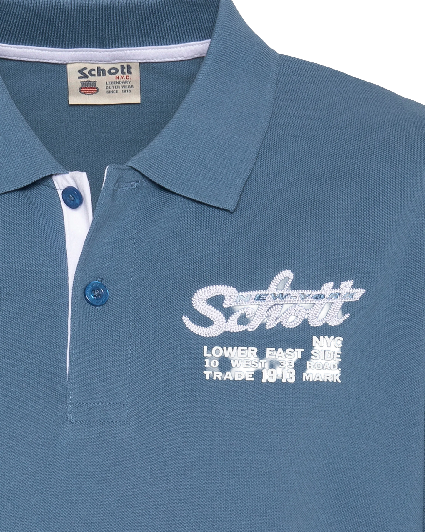 Jeansblaues Poloshirt mit gesticktem Logo und kontrastierendem Etikett