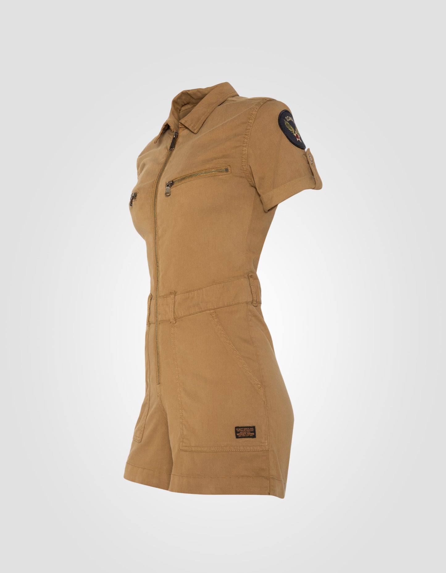 Tutina leggera e con stemma