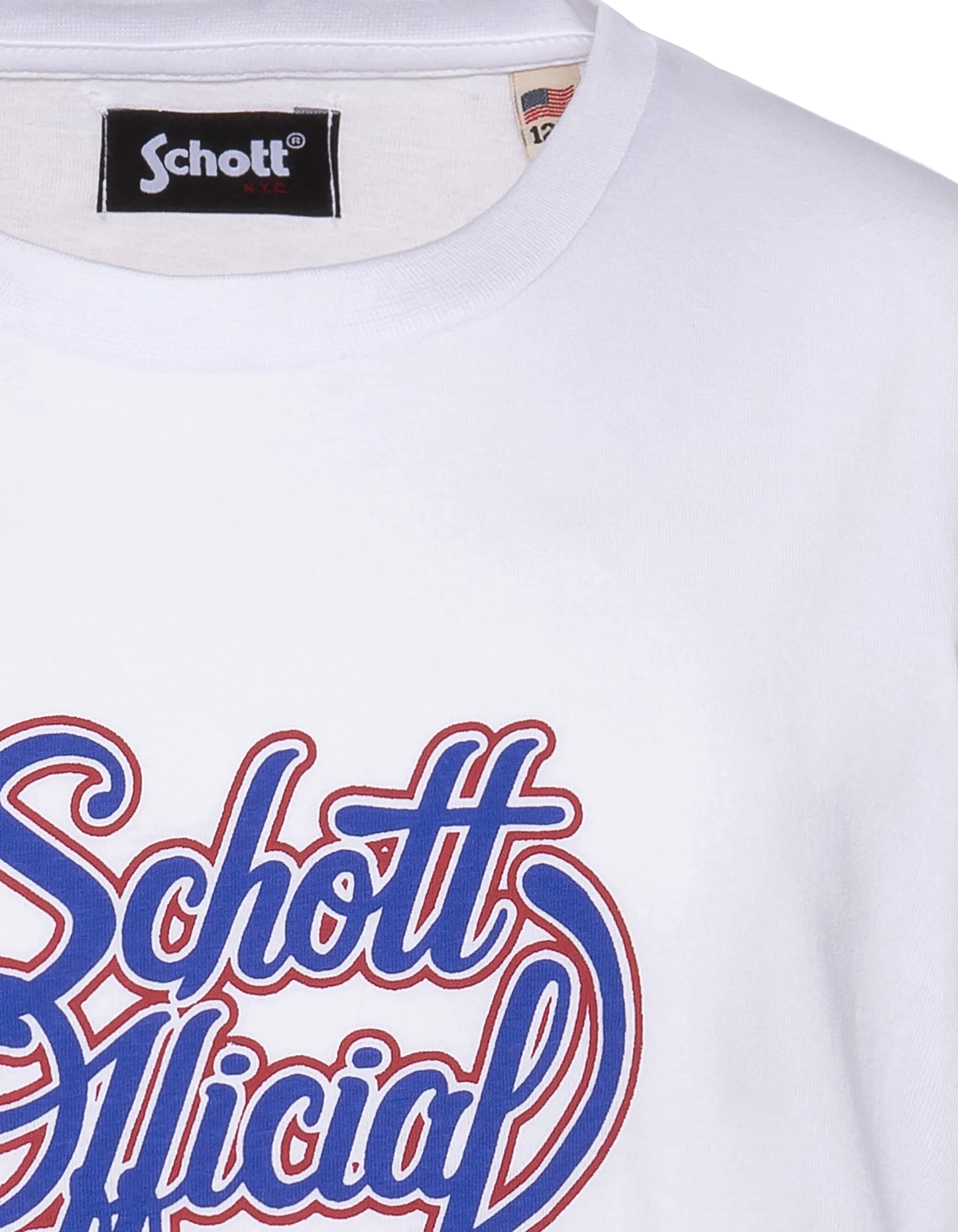 Camiseta blanca con logo estampado vintage