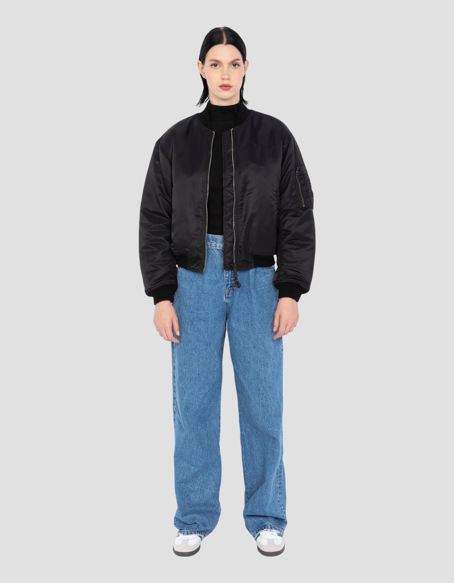 Bomber ma -1 90's black in recycled nylon, short cut and comfort Bomber ma -1 90's black in recycled nylon, short cut and comfort