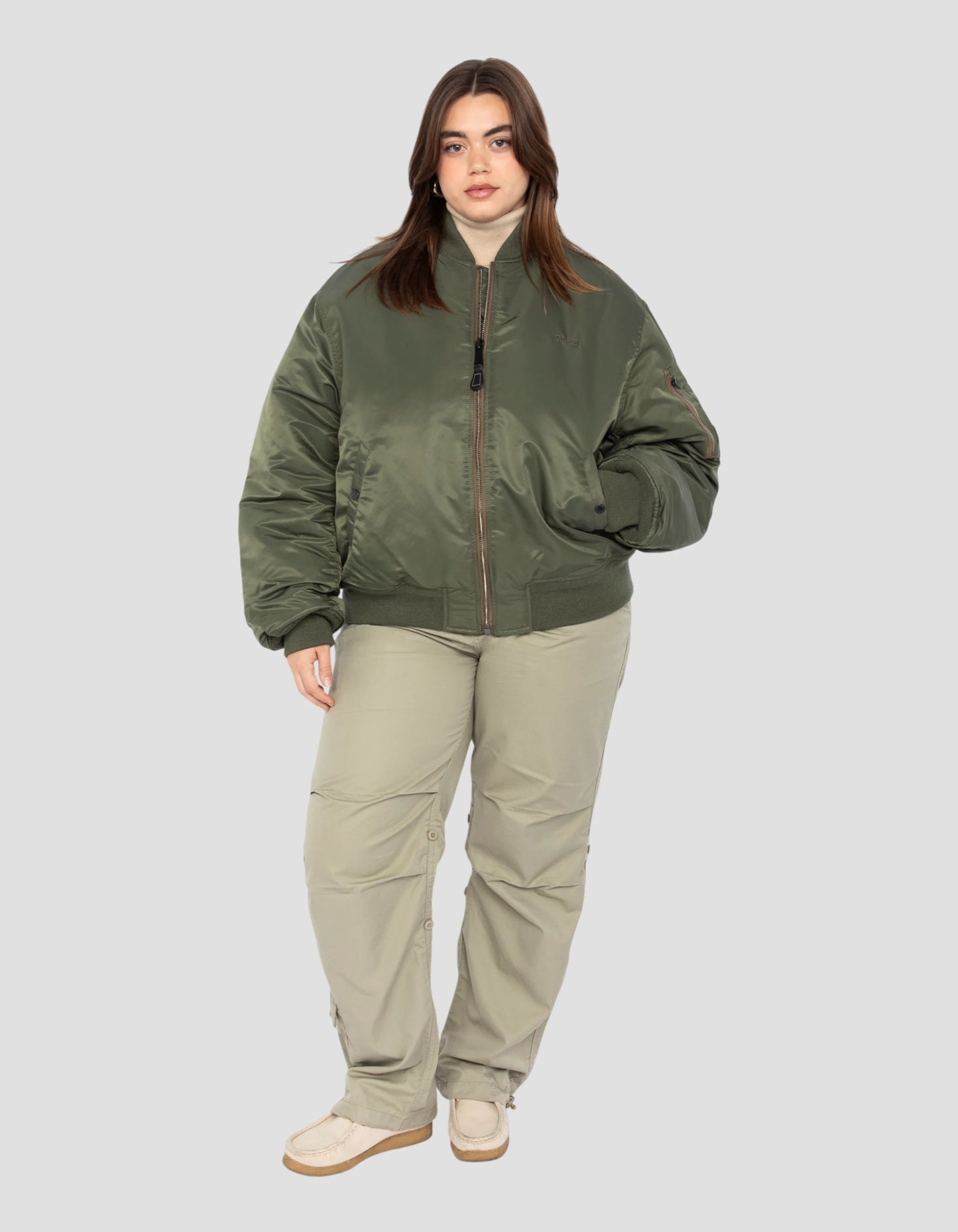 Bomber MA-1 90's Ejército Caki en nylon reciclado, corte de gran tamaño, gran tamaño