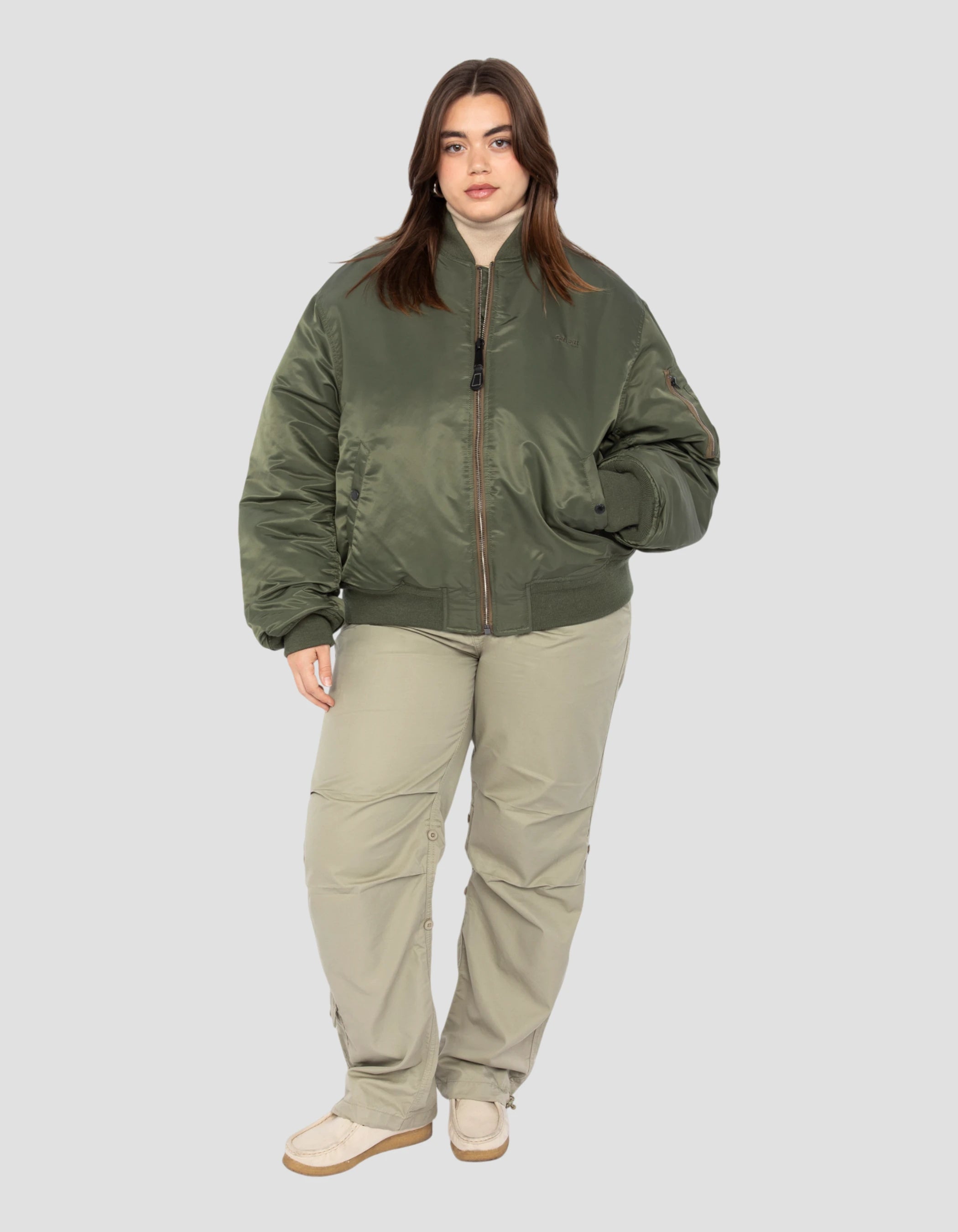 Bomber MA-1 90's Ejército Caki en nylon reciclado, corte de gran tamaño, gran tamaño-1