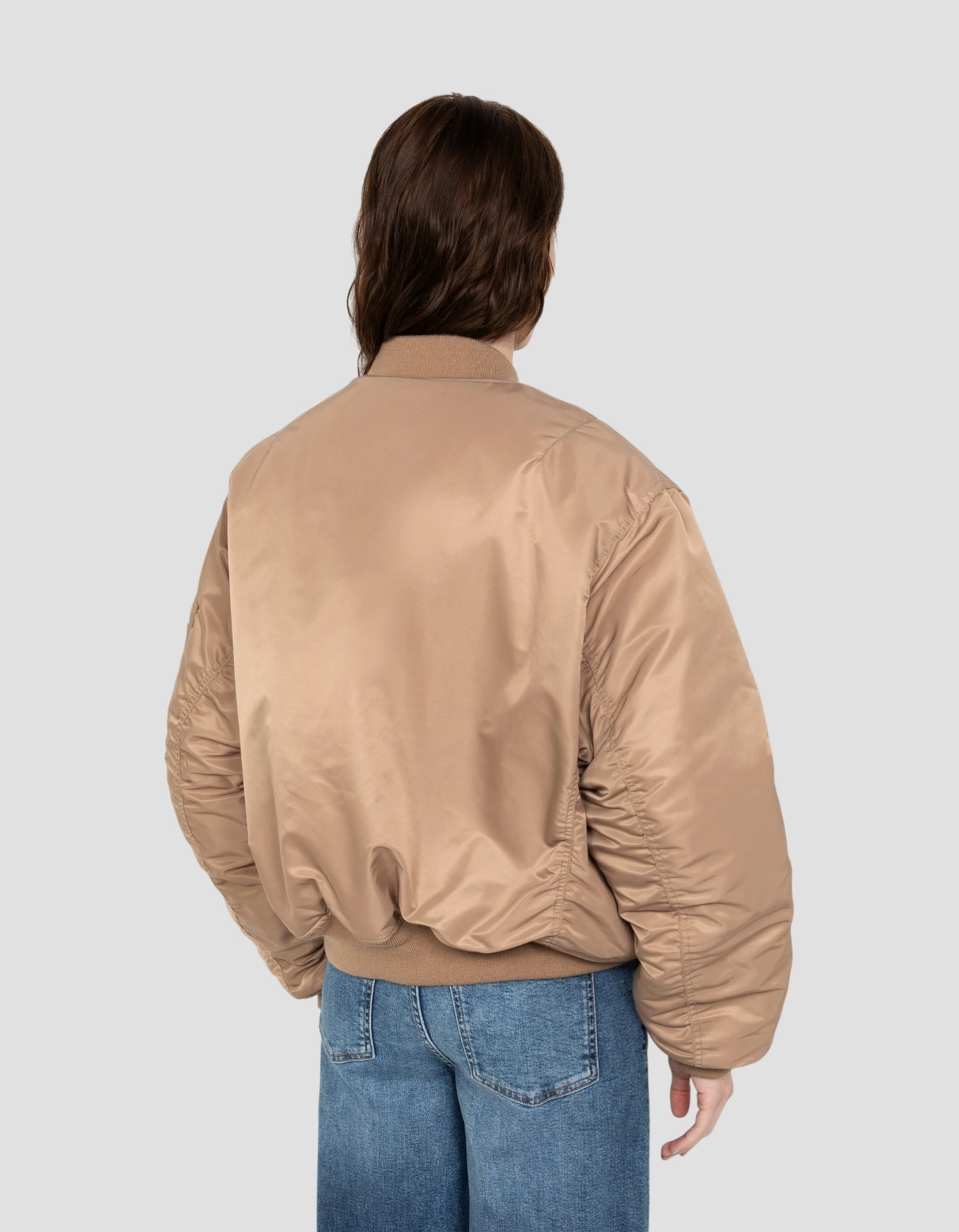 Bomber MA-1 90's Desert en nylon reciclado, corte uversize