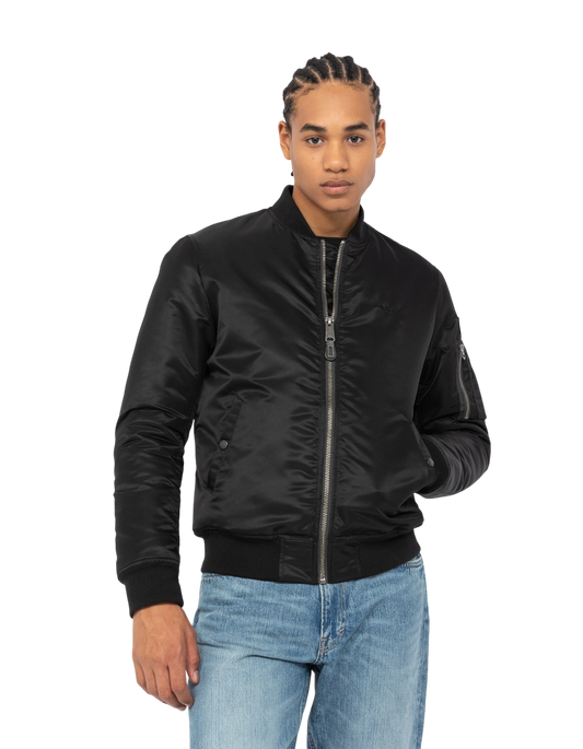 Bomber MA-1 schwarz in recyceltem Nylon, eingestellter Schnitt