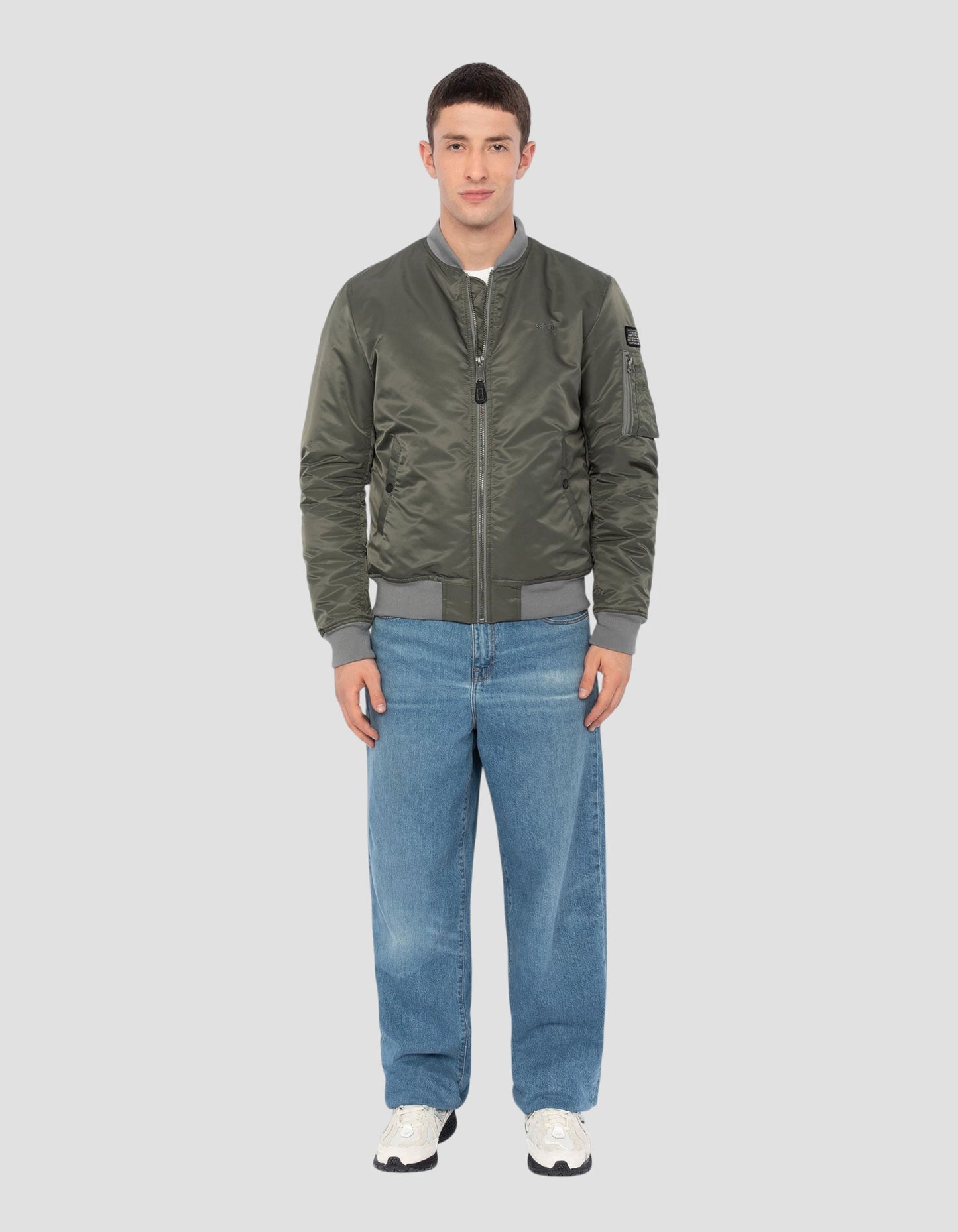 Bomber MA-1 sage kaki en nylon recyclé, coupe ajustée