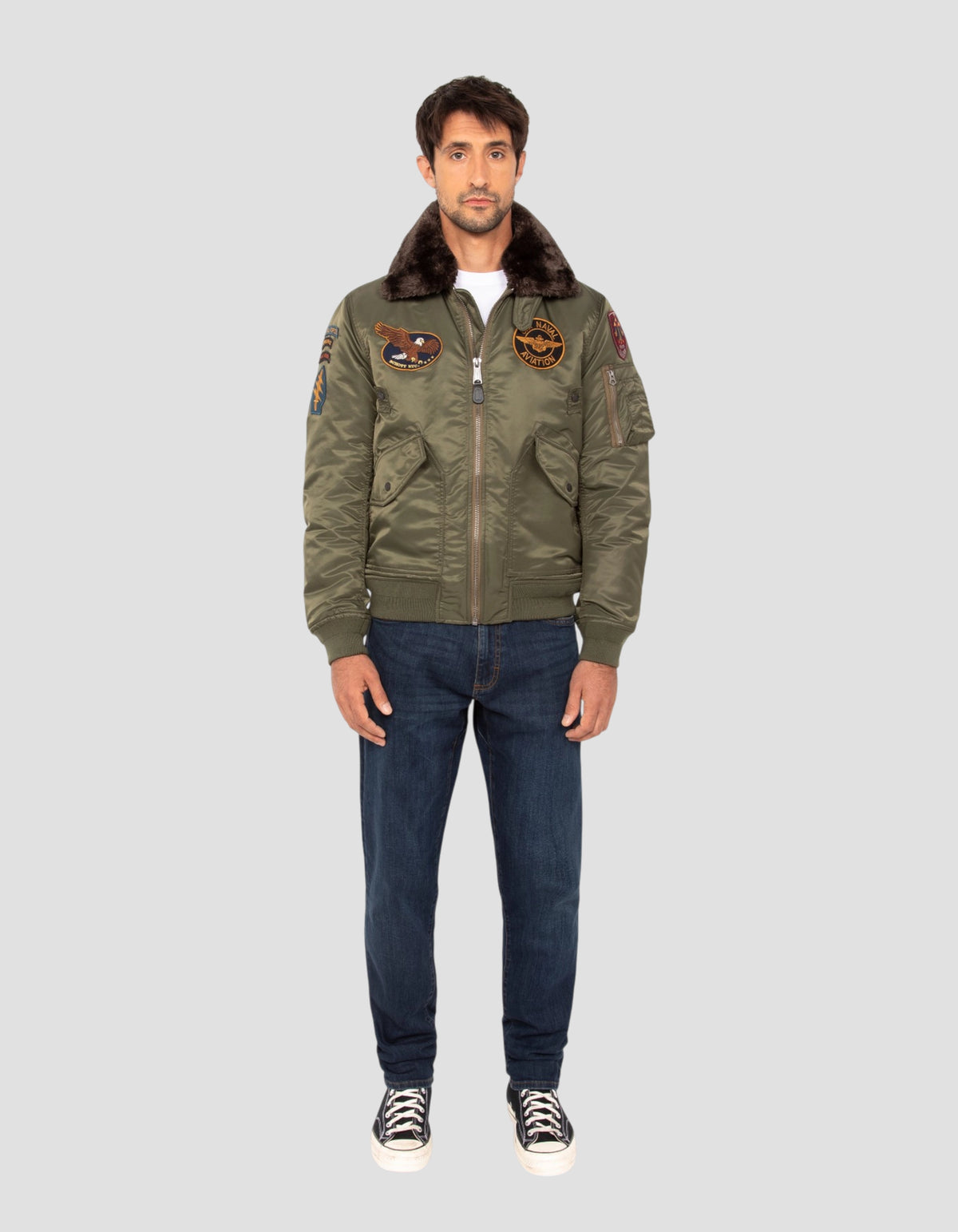 Khakifarbene Pilotenjacke mit Armeeabzeichen