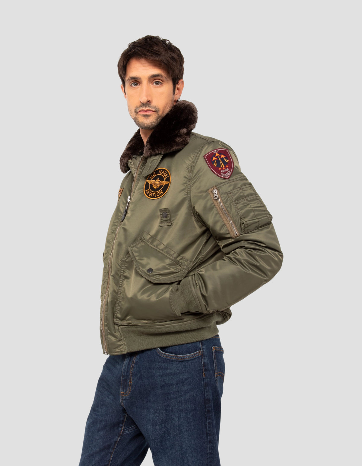 Khakifarbene Pilotenjacke mit Armeeabzeichen
