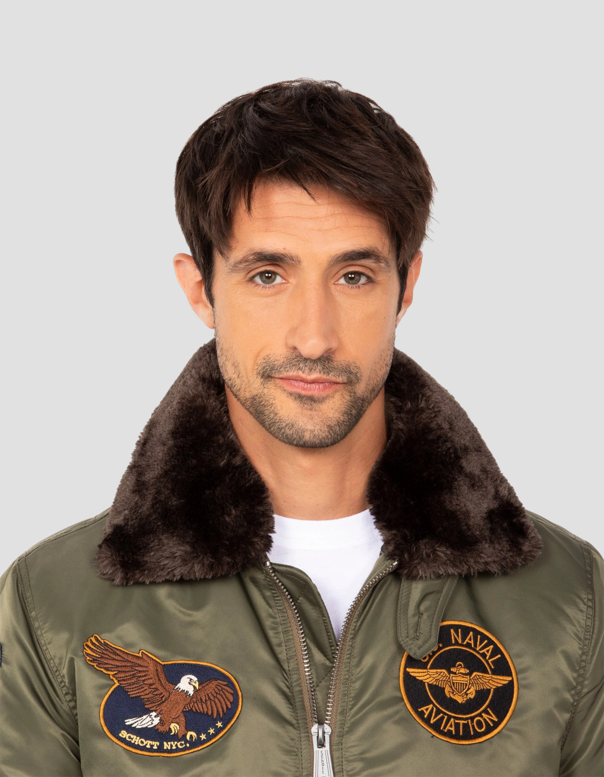 Khakifarbene Pilotenjacke mit Armeeabzeichen