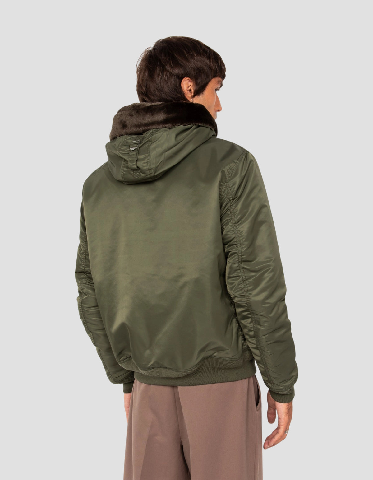 Bomber à capuche army kaki doublée fausse fourrure