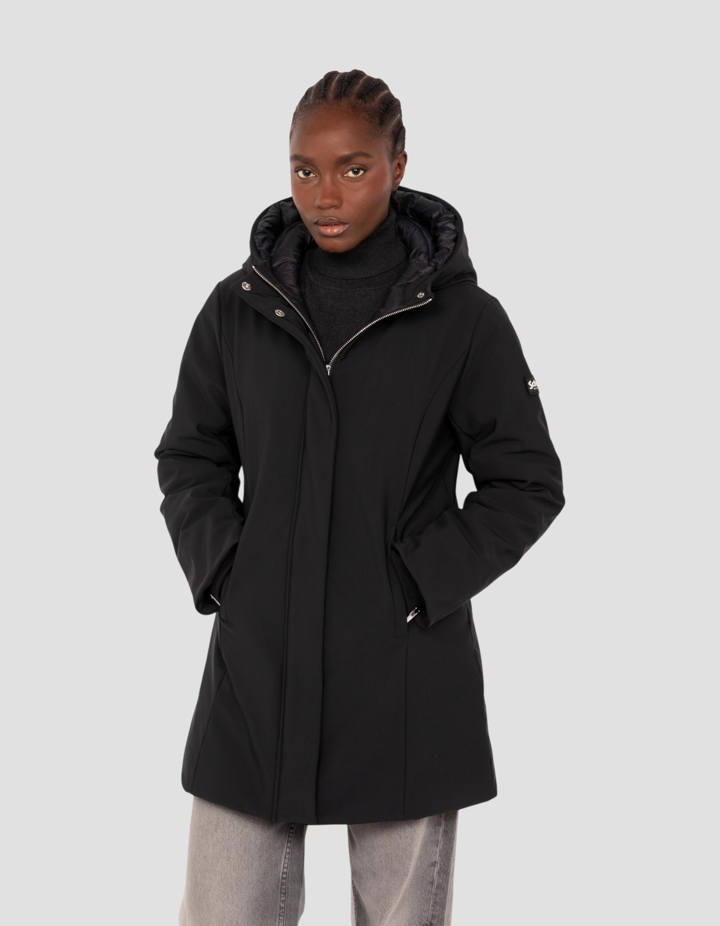 Langer schwarzer wasserabweisender Parka mit Kapuze