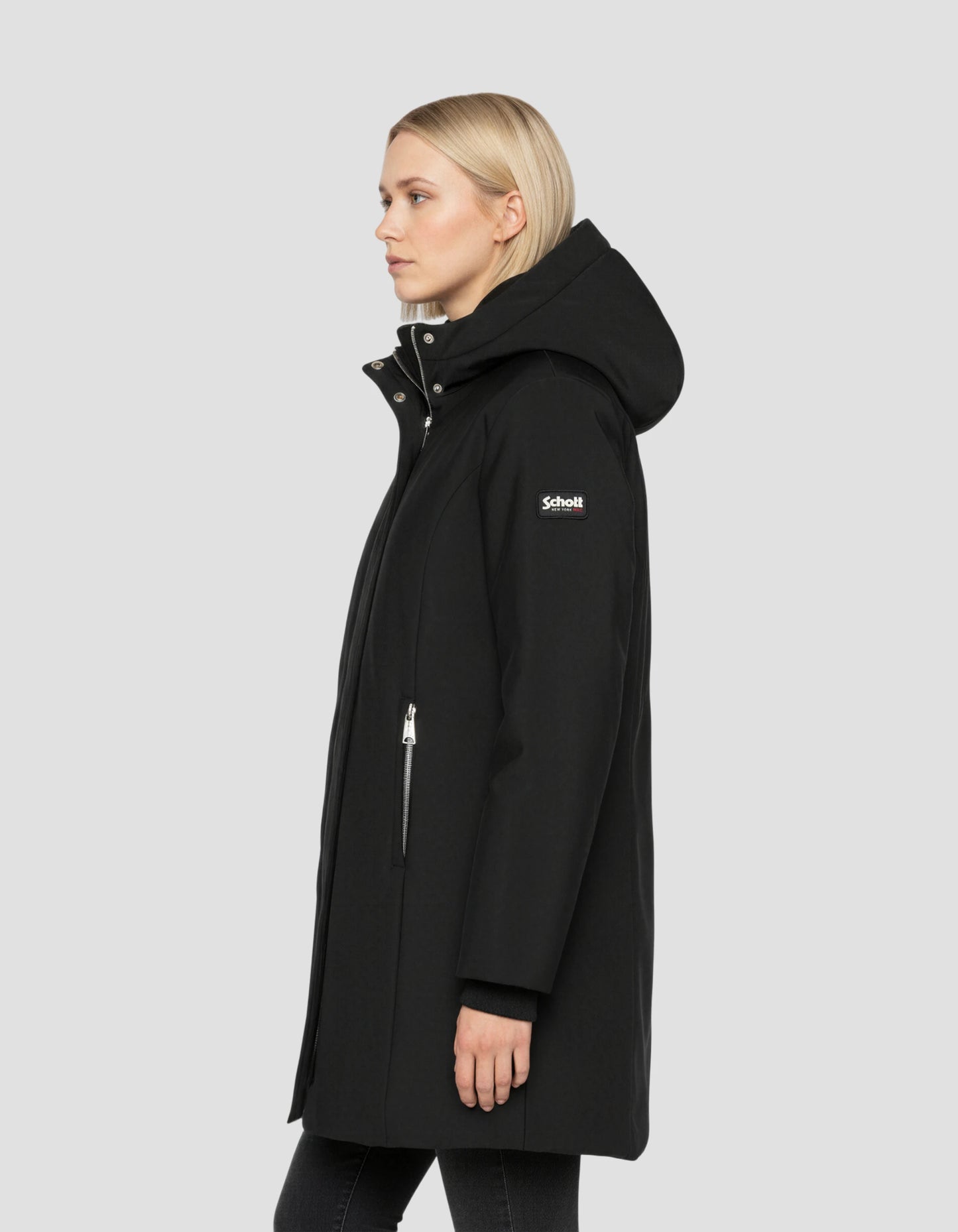 Schwarzer Kapuzenparka