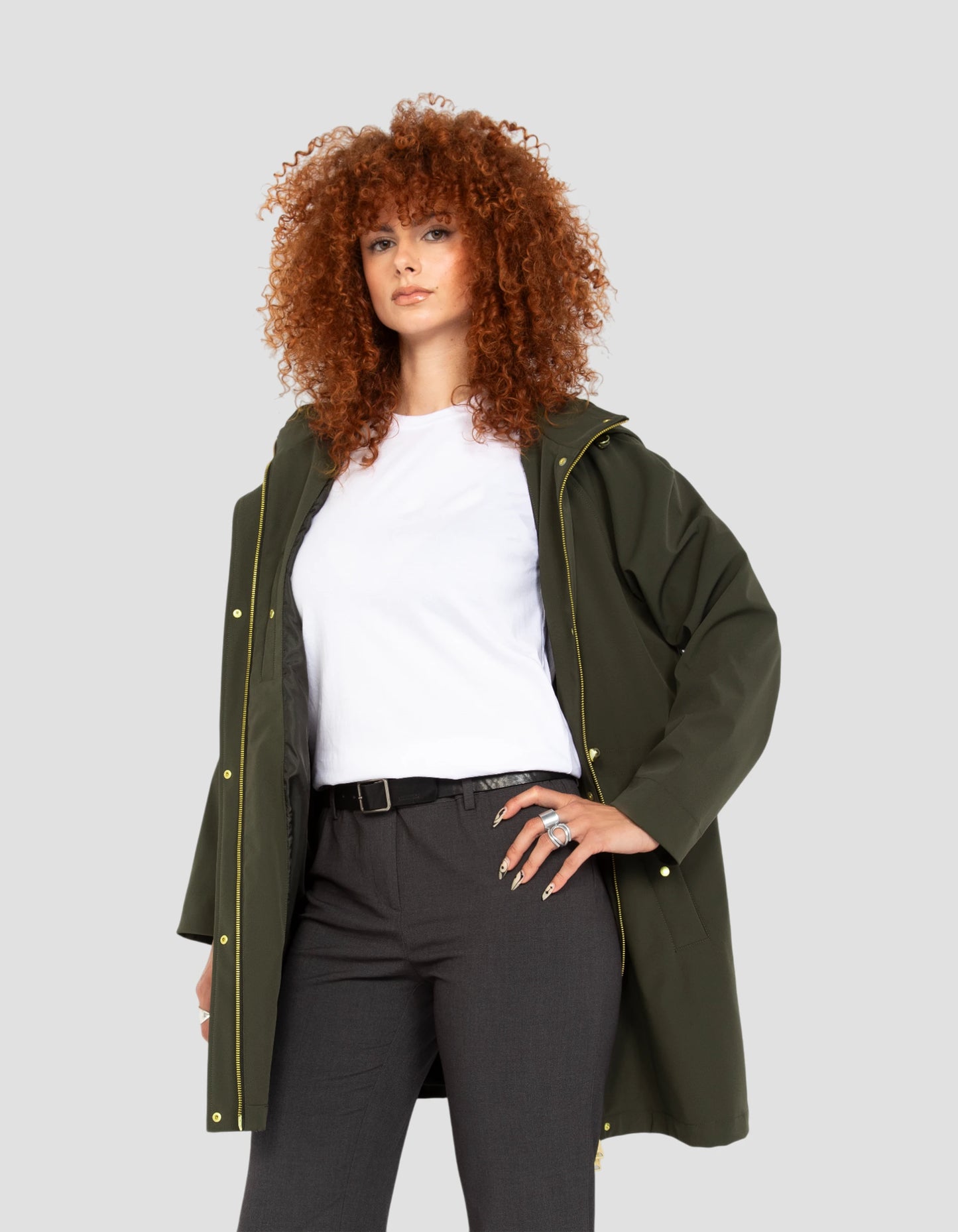 Khaki Parka Multipoches con felpa con cappuccio
