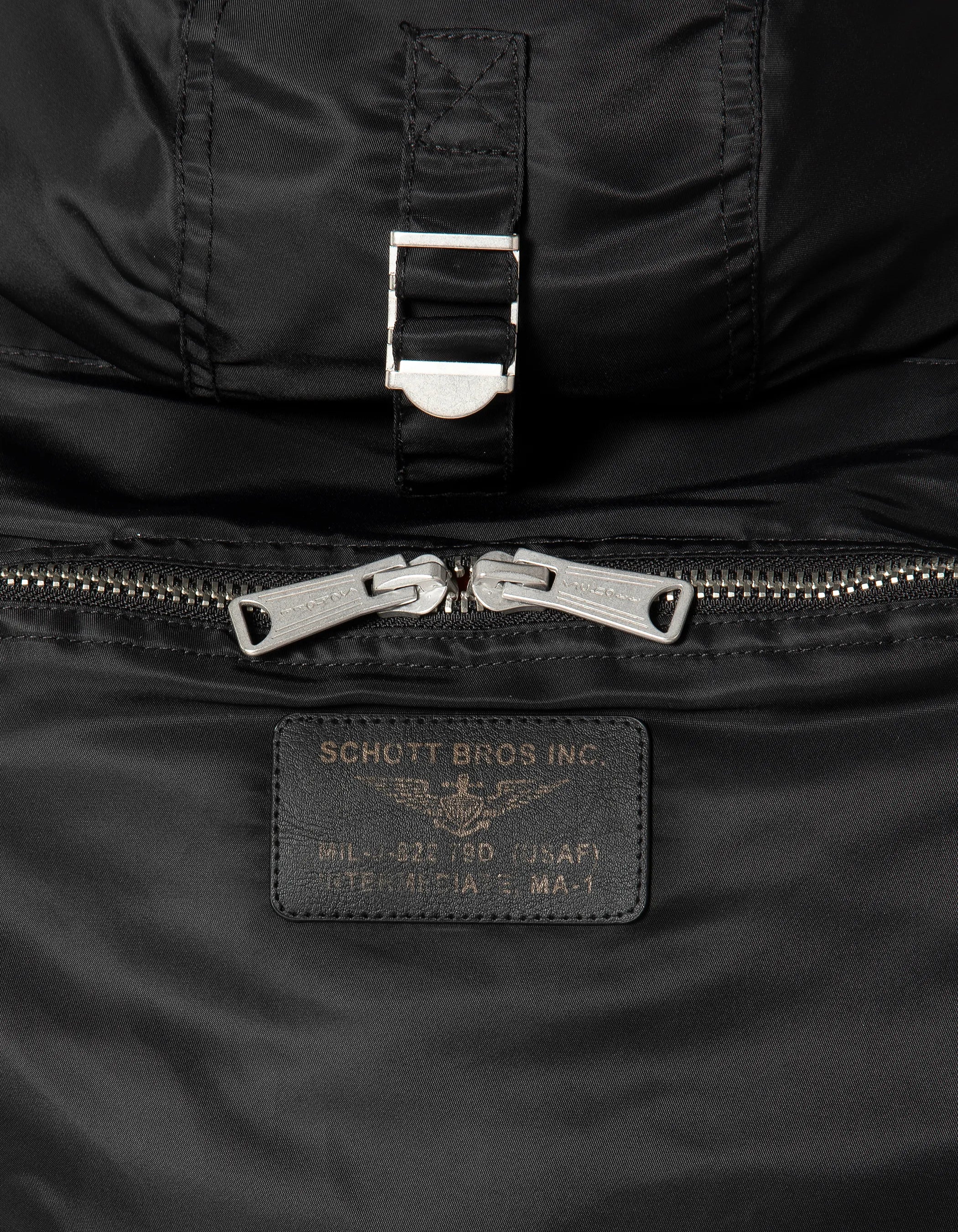 Giacca bomber nero tipo N2B con zaino integrato-12