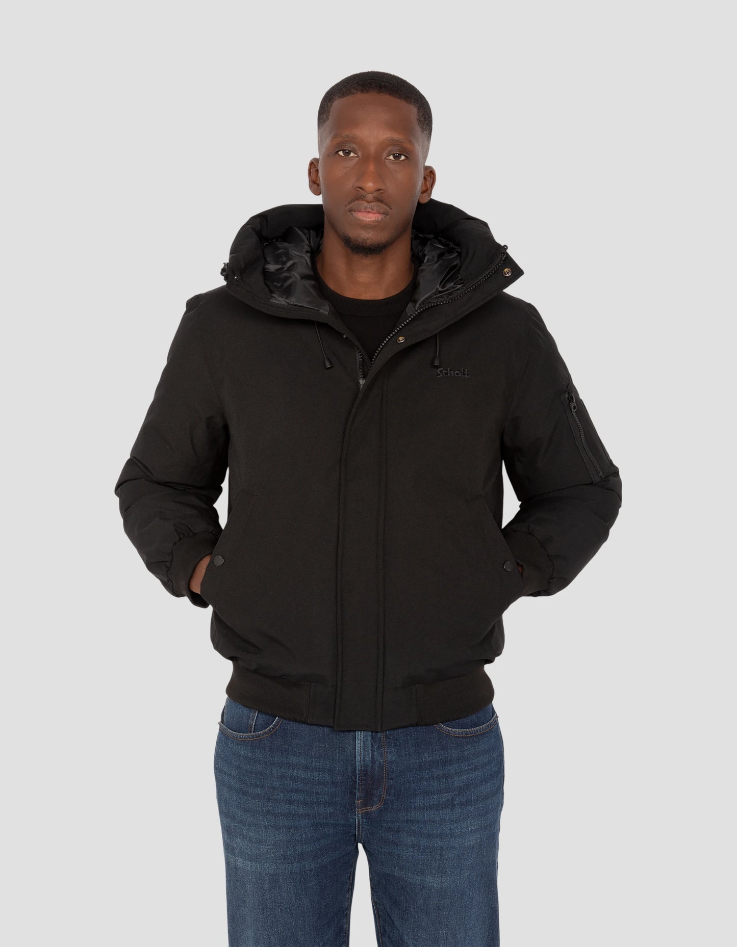 Giacca con cappuccio nero