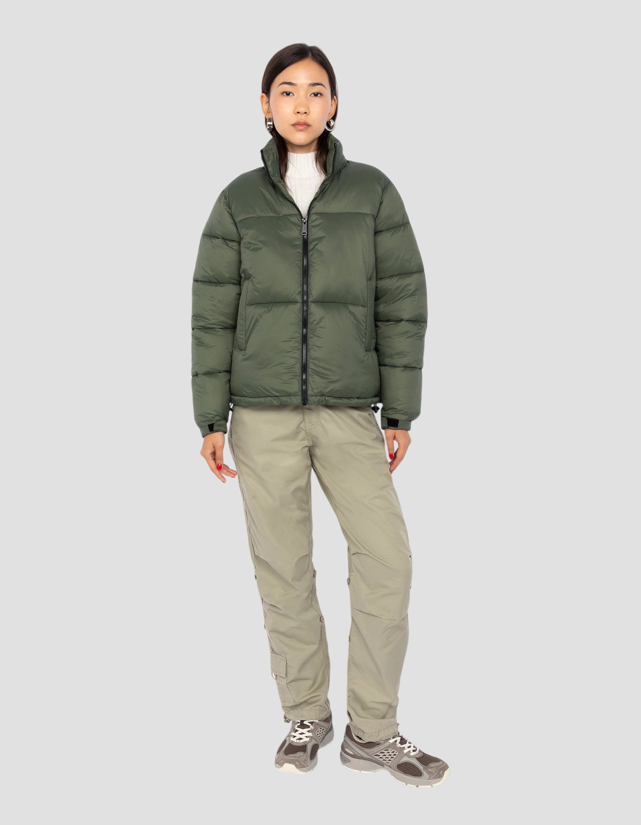 Salbei Khaki -Jacke in recyceltem Nylon-1