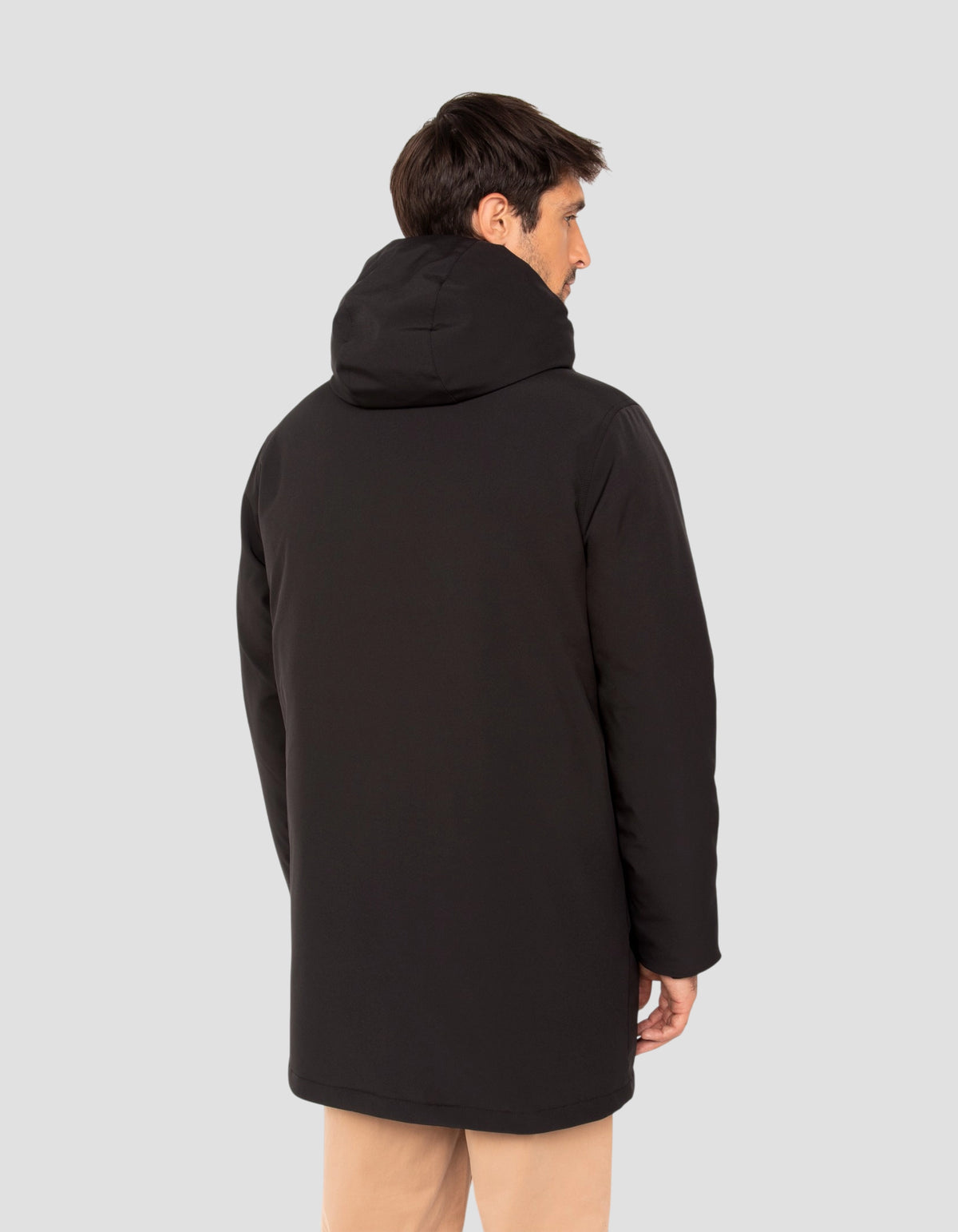 Parka technique longue à capuche noire
