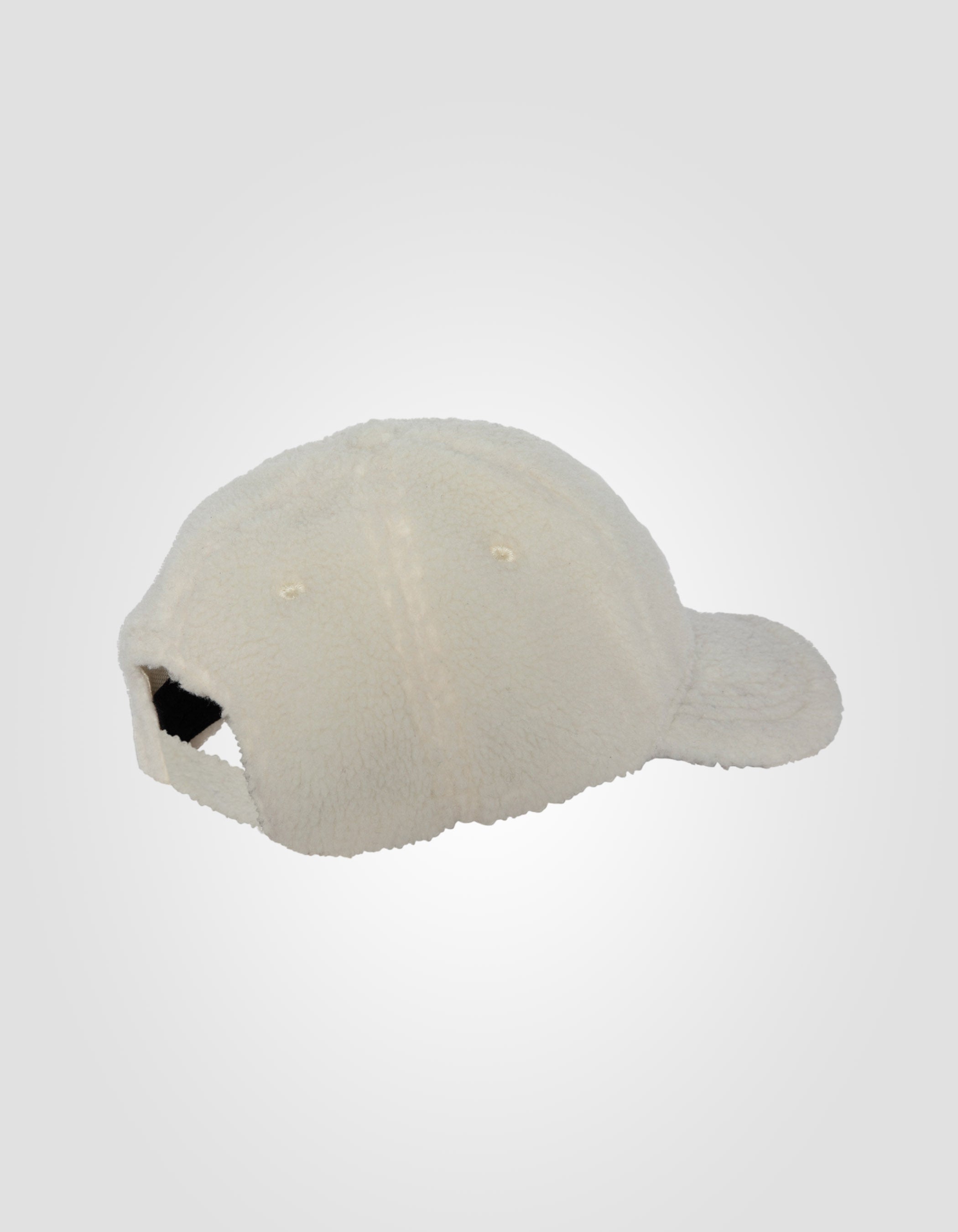 Sherpa white cap-5