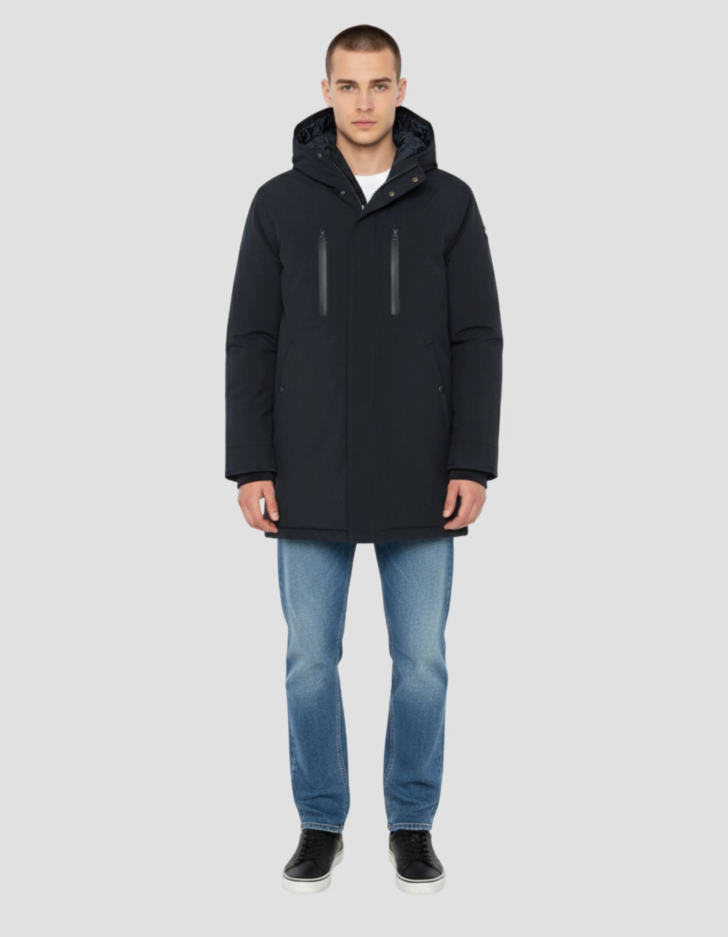 Langer dunkelblauer Parka