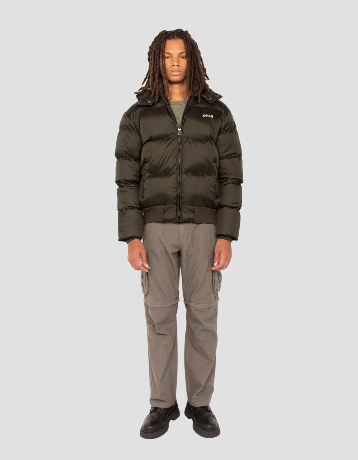 Doudoune kaki à capuche, coupe boxy
