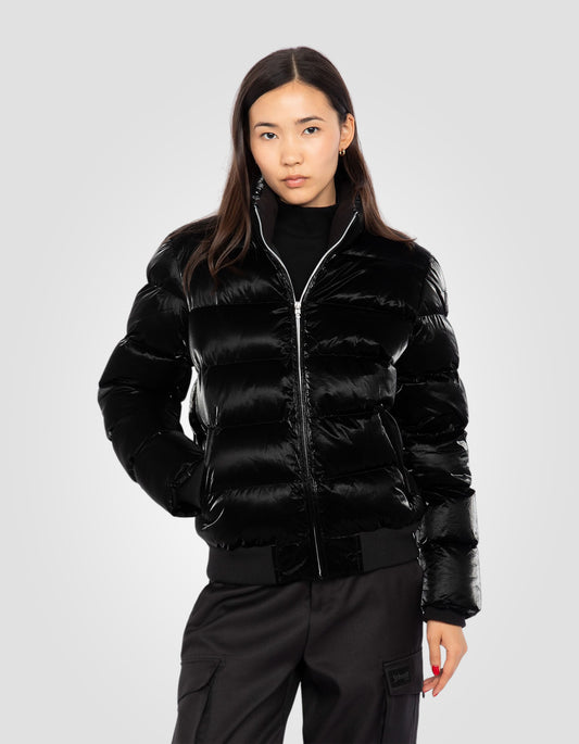 Daunenjacke mit Satineffekt