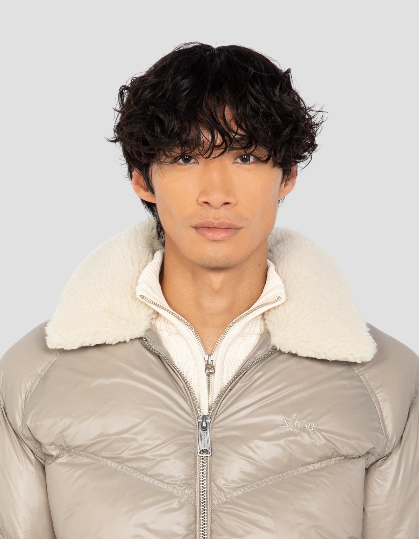 Beige brillante di streetwear retrò