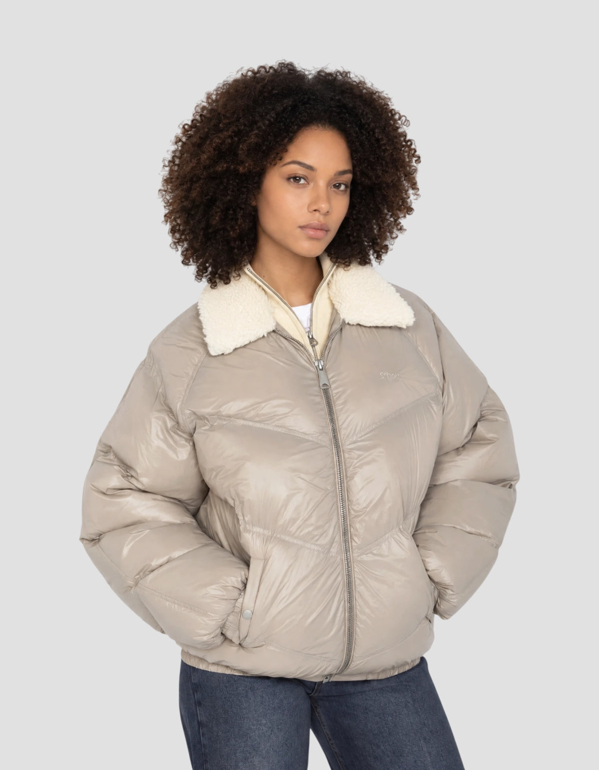 Beige glänzende Retro-Streetwear-Daunenjacke