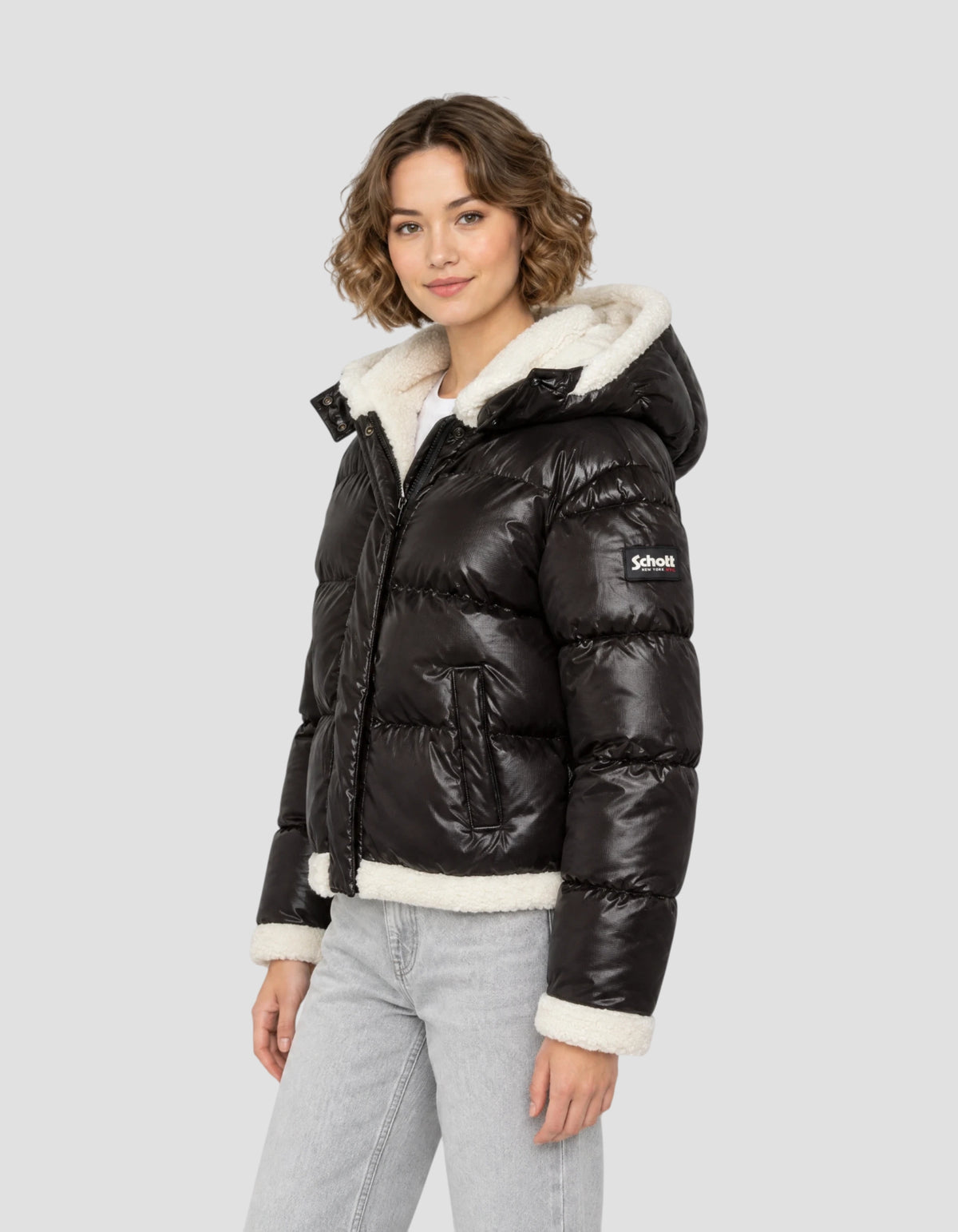 Doudoune à capuche noire doublée sherpa-3
