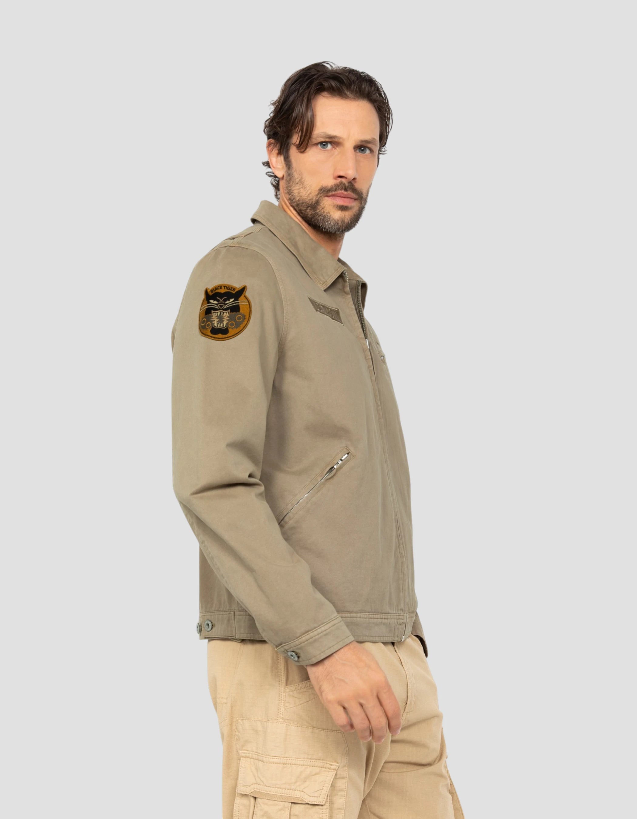 Blouson army taupe badgé-4