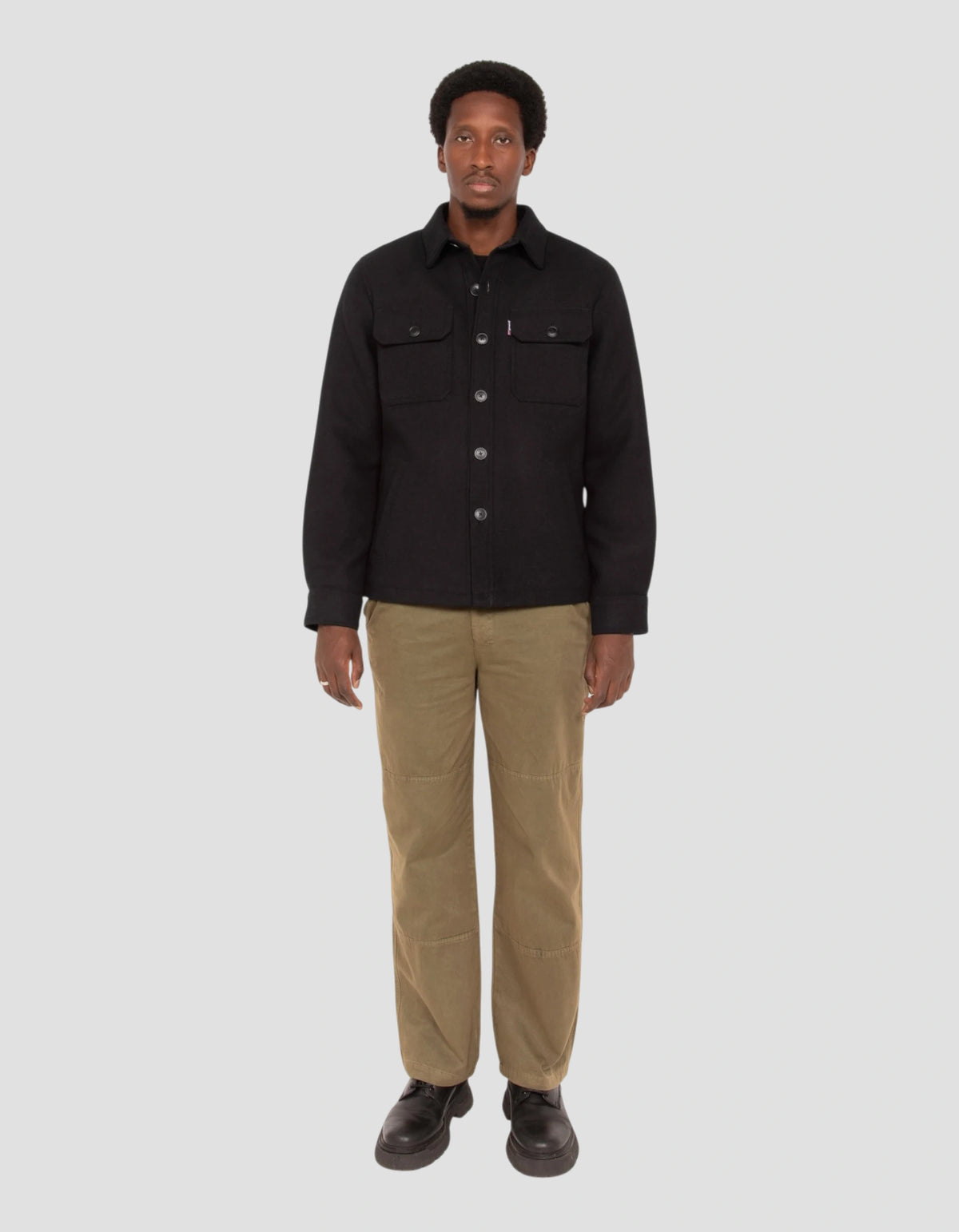 Veste boutonnée noire en laine mélangée