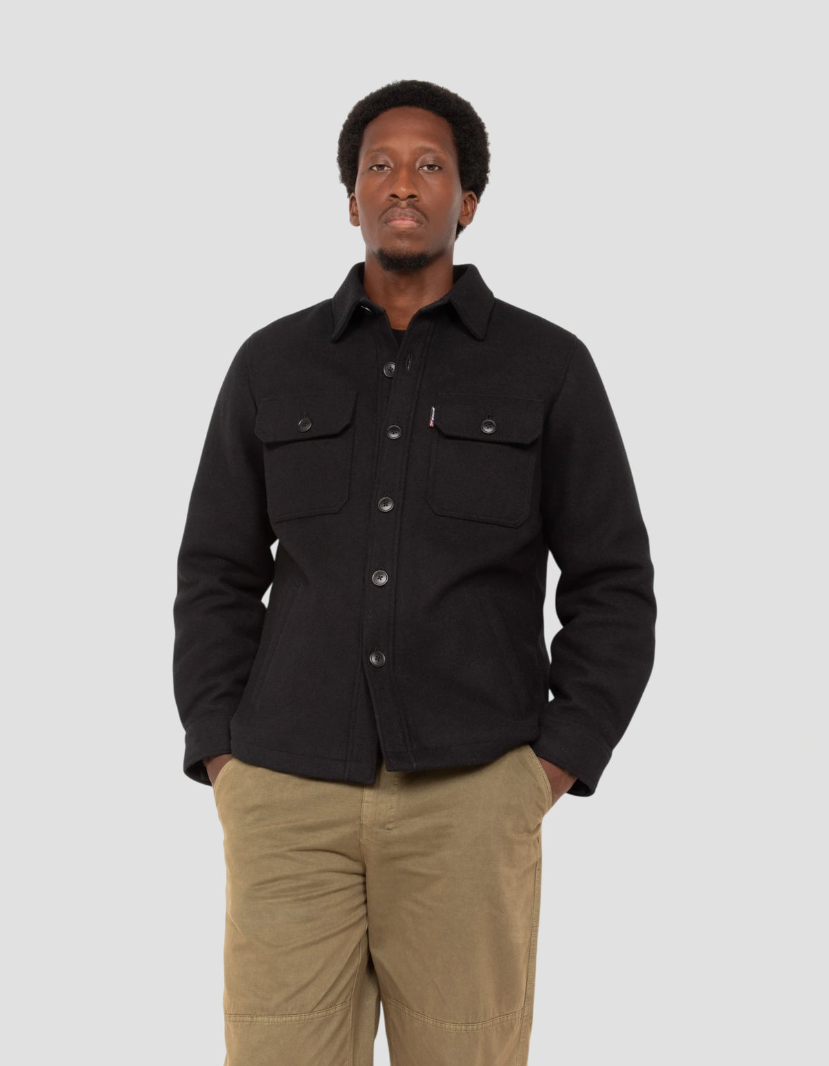 Veste boutonnée noire en laine mélangée