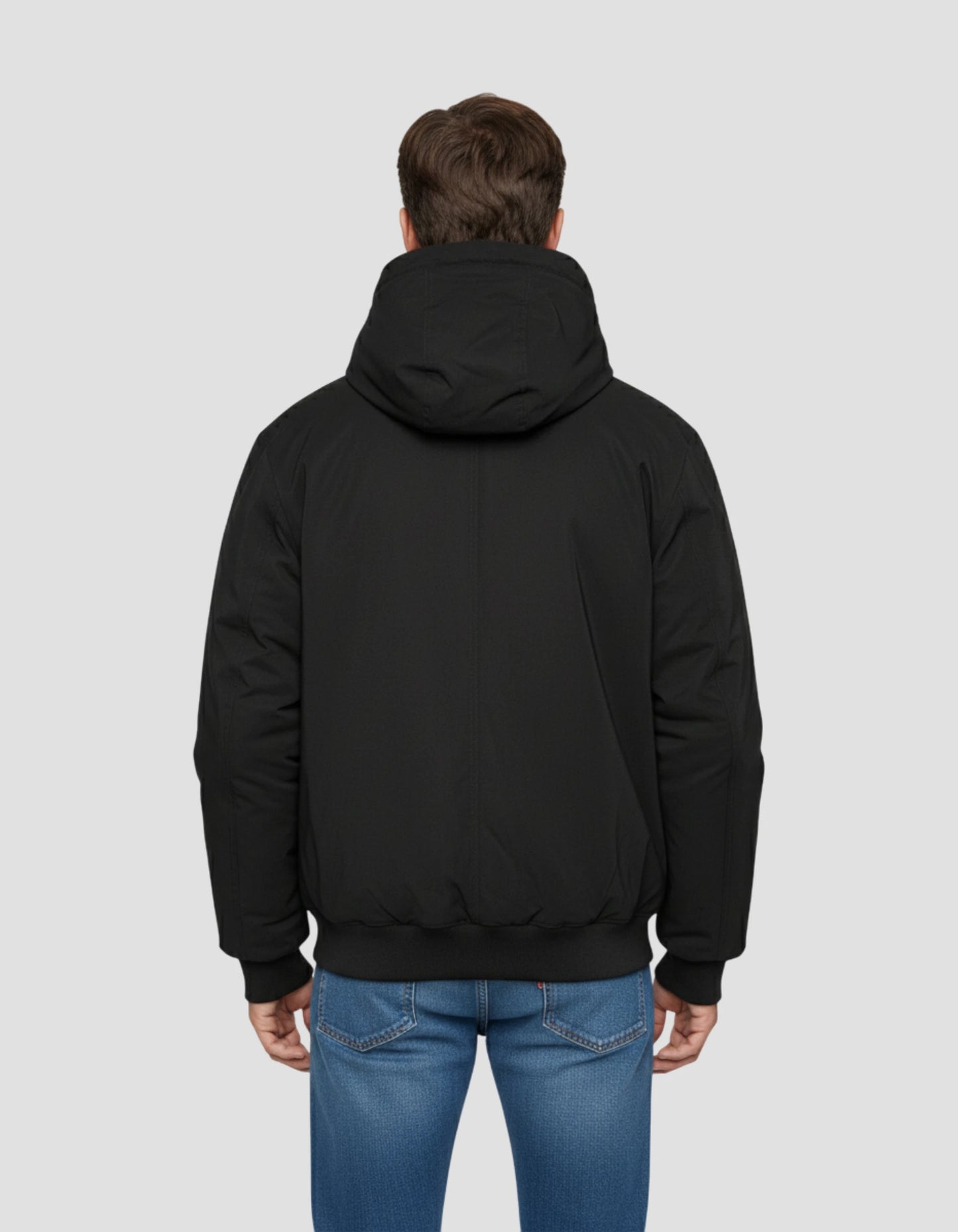 Blouson noir à capuche avec plastron amovible