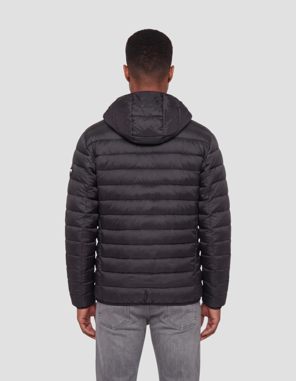 Doudoune à capuche noire ultralégère