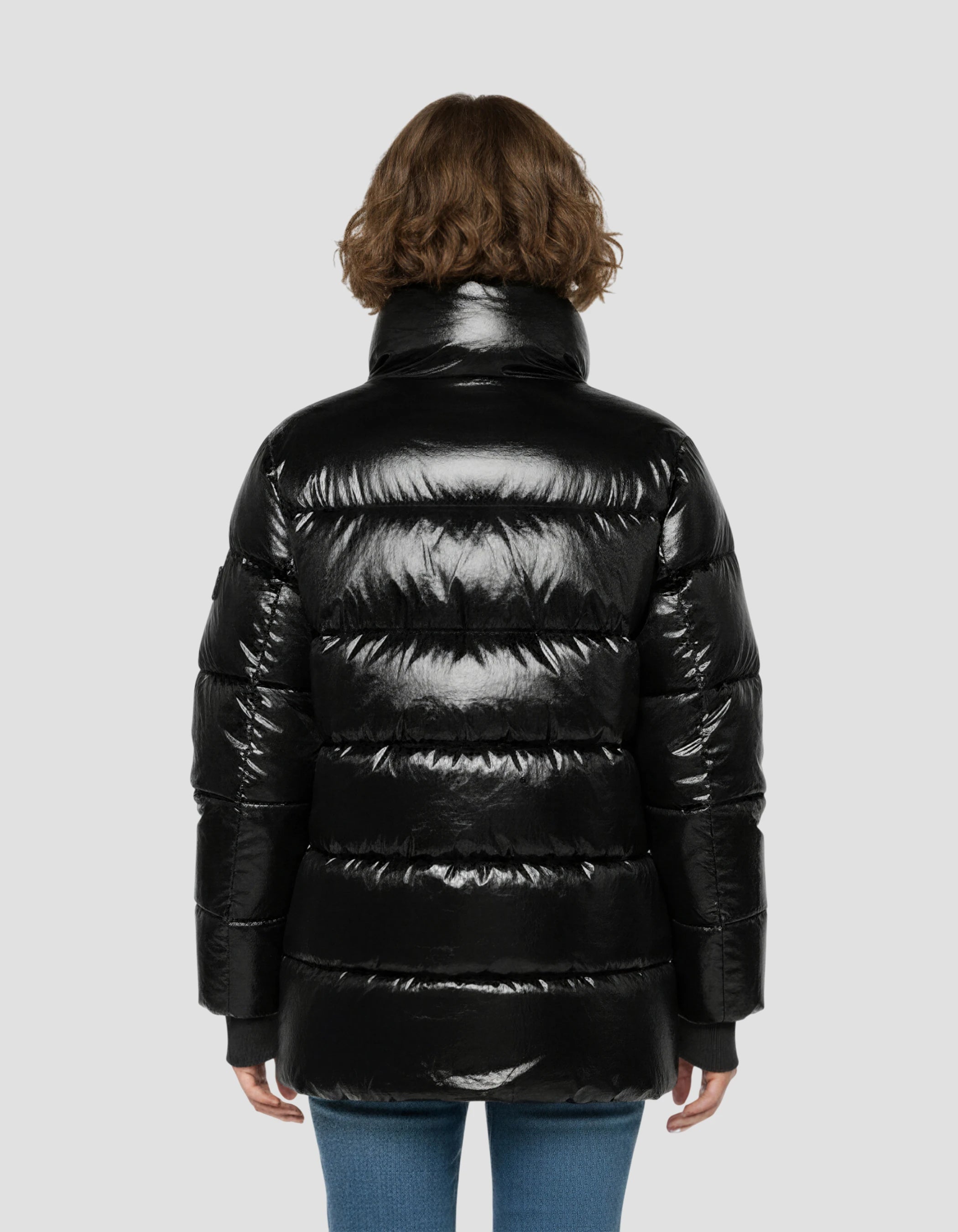 Schwarze Down -Jacke mit abnehmbarem Kunstpelzkragen-4