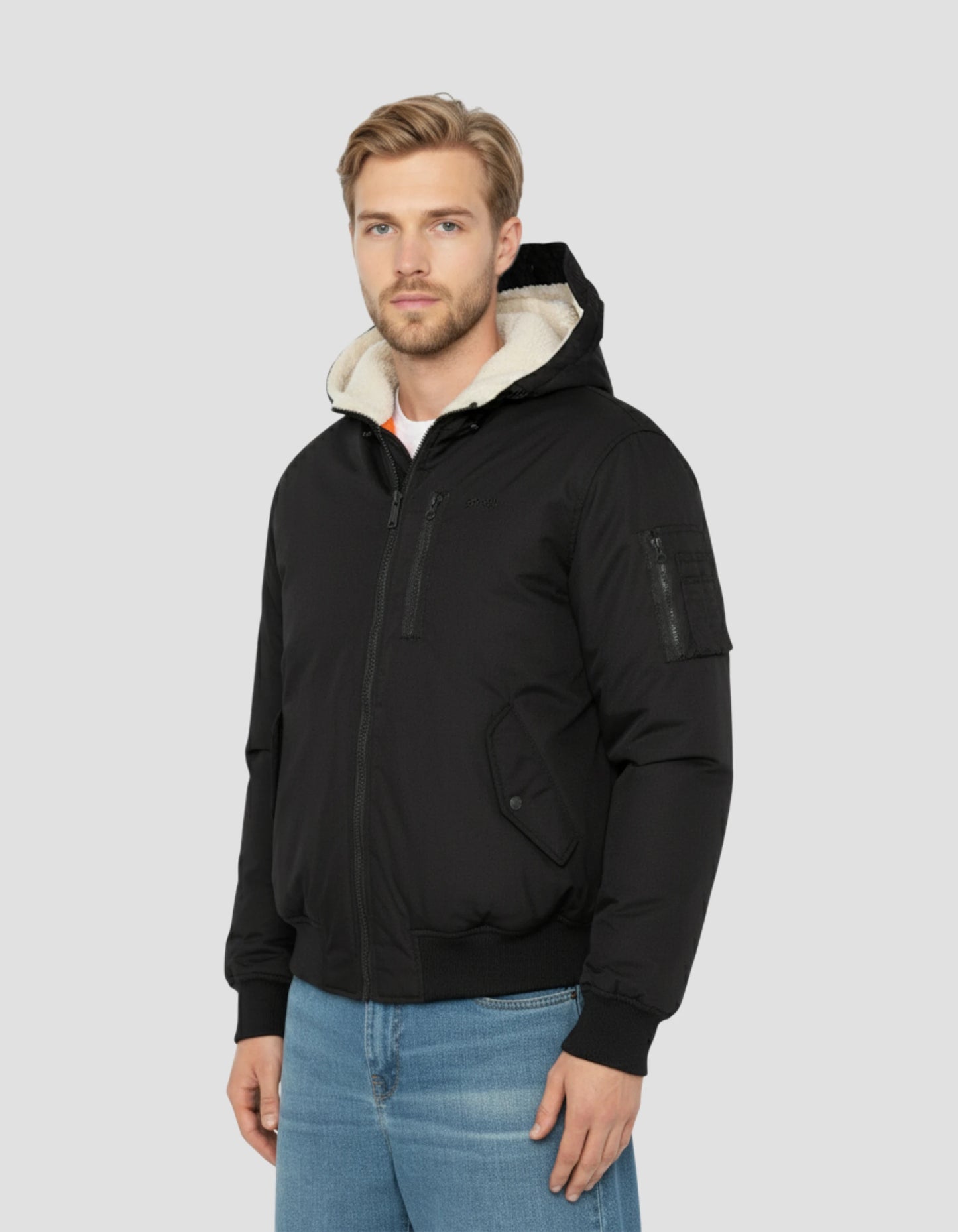 Schwarze Jacke mit Kapuze mit abnehmbarem Plastron