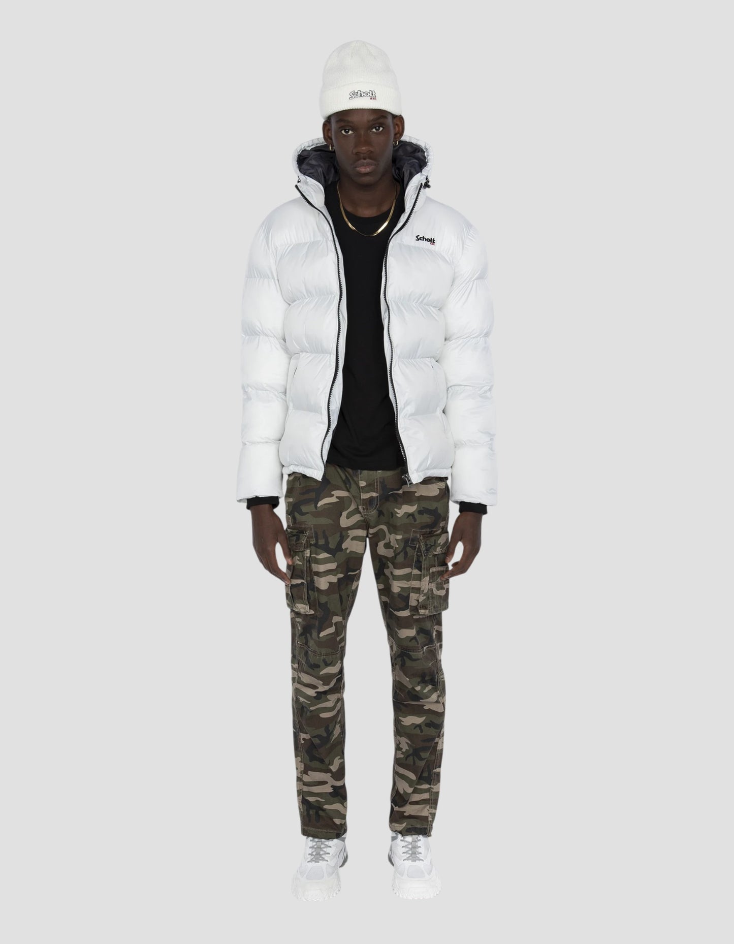 Chaqueta blanca con capucha