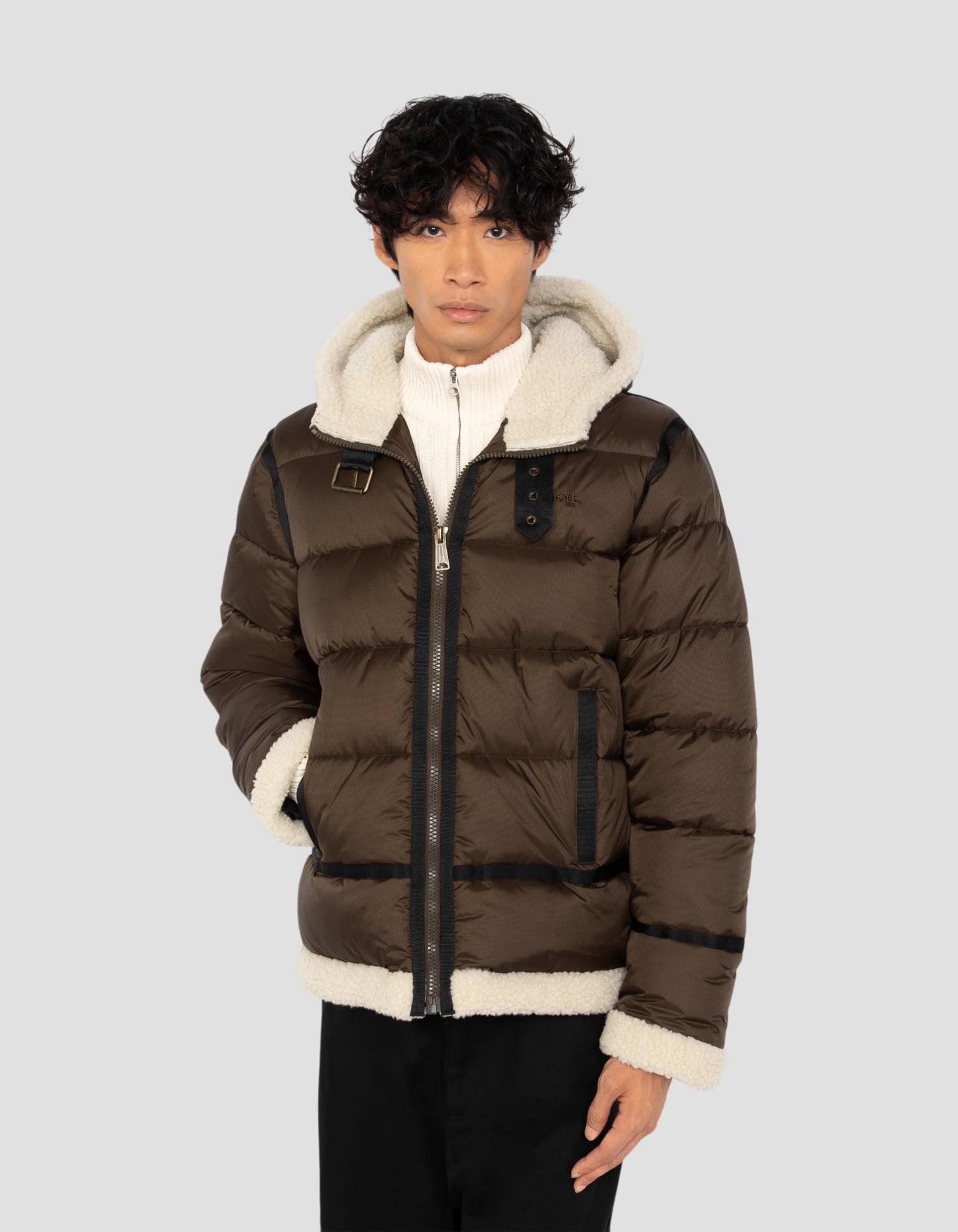 Braune Jacke mit bombardierer Geisthaube