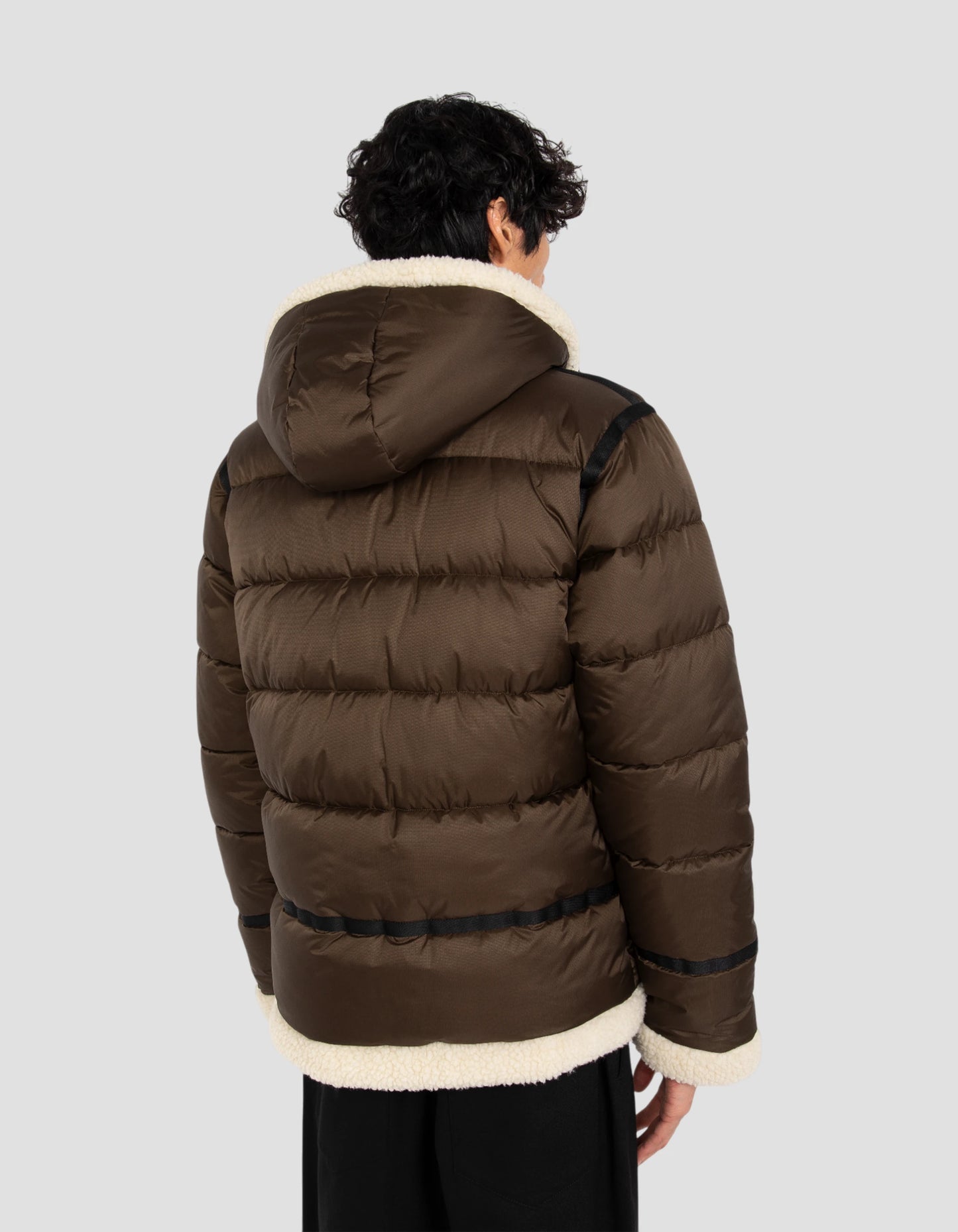 Braune Jacke mit bombardierer Geisthaube