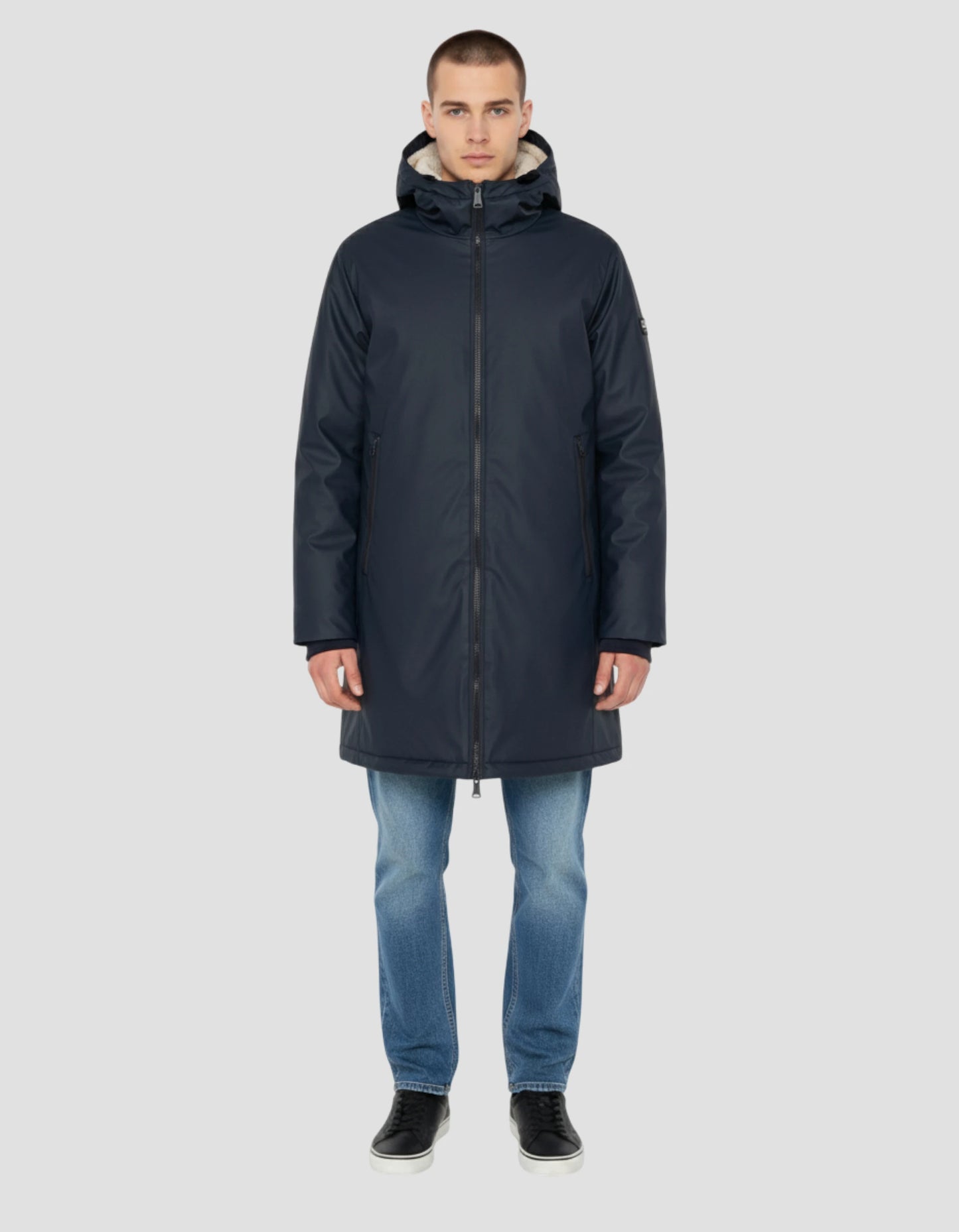 Sherpa Long Wall Blue Long Walk
