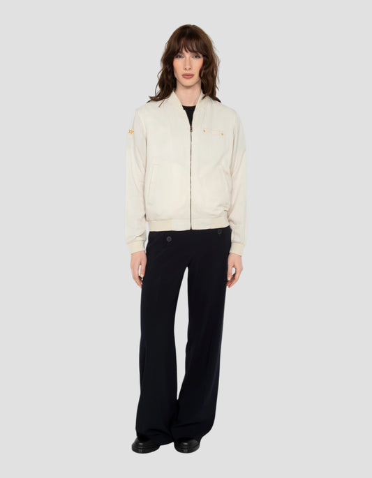 Bomber blanca exótica ultraligera
