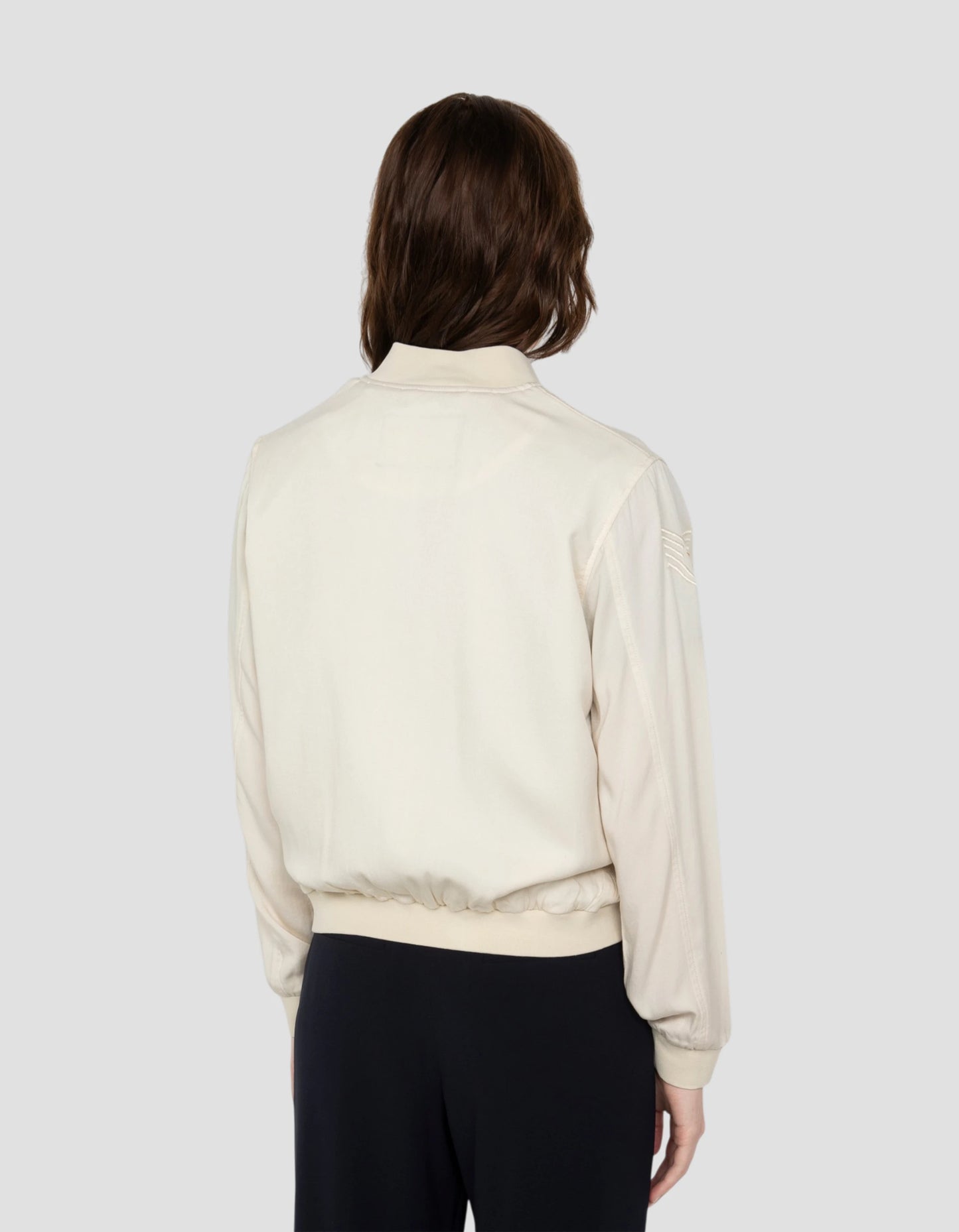 Bomber ultra léger blanc exotique