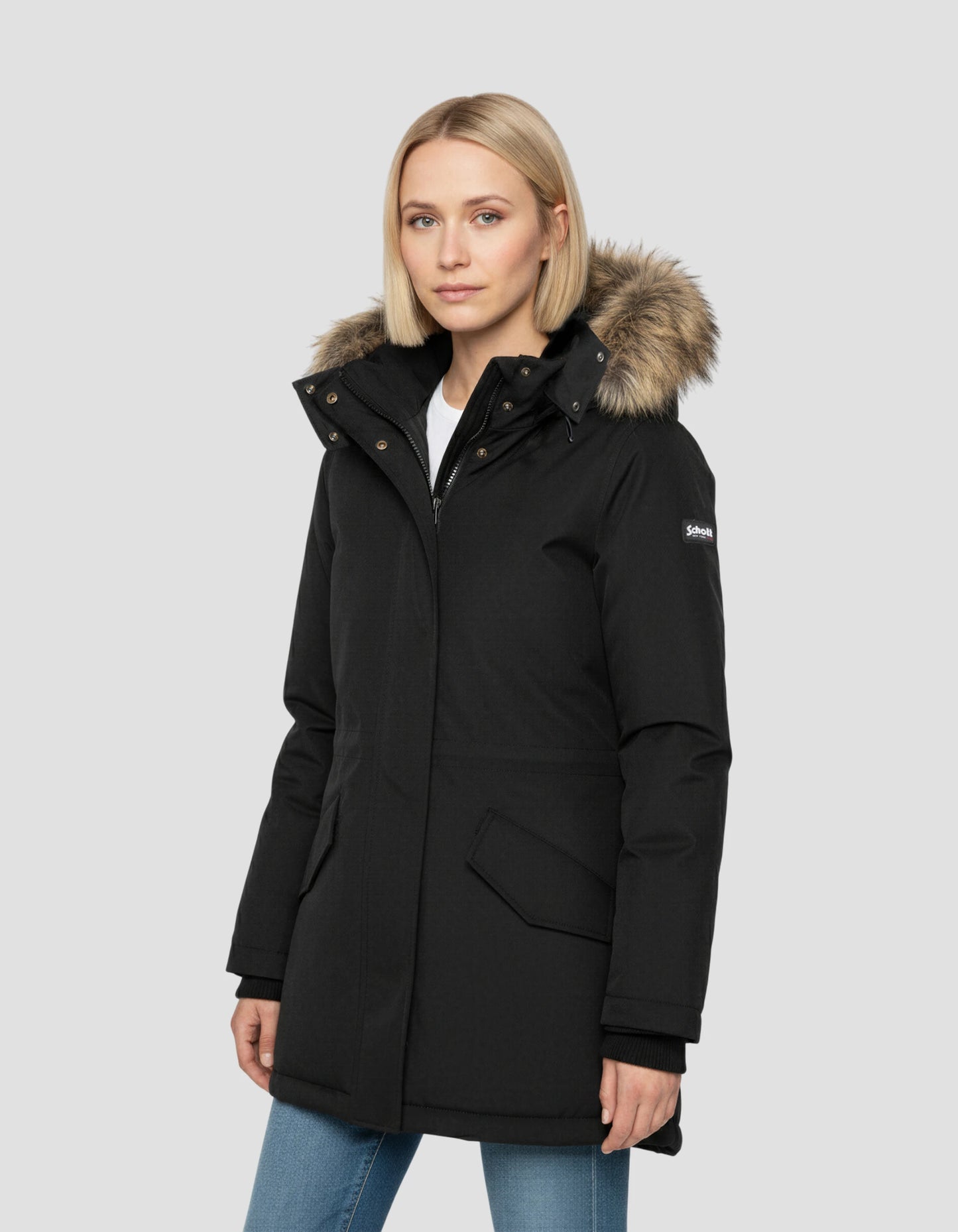 Schwarzer Kapuzenparka