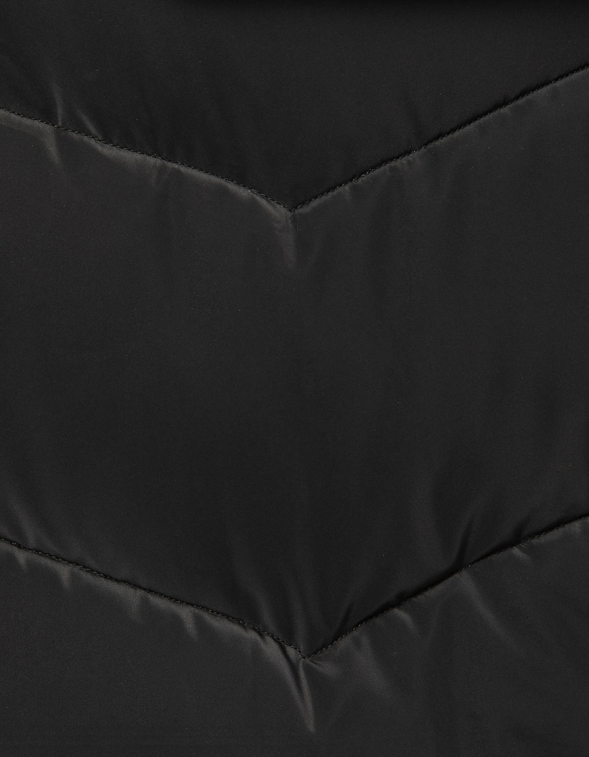 Parka lungo nero con cappuccio e finiture in pelliccia sintetica