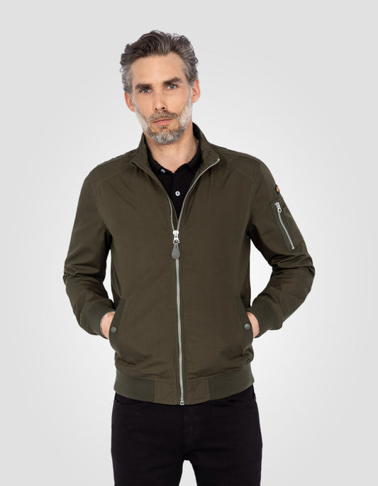 Chaqueta casual de color caqui oscuro