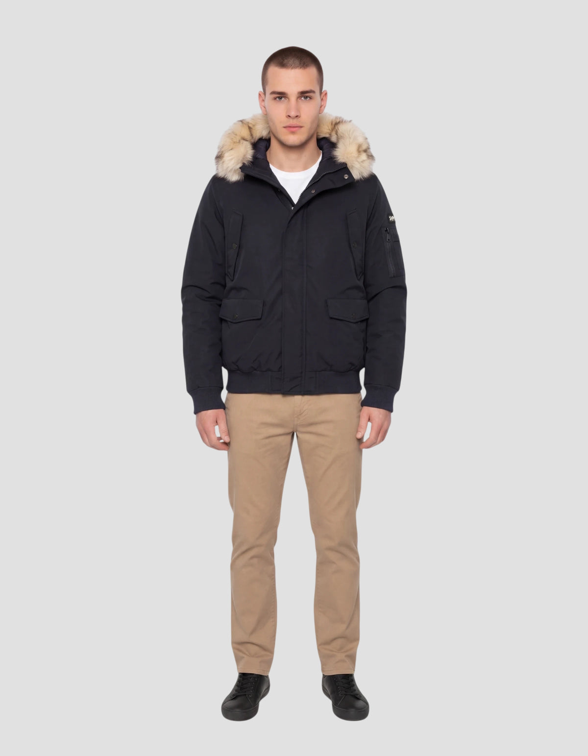 Blouson à capuche bleu marine avec fausse fourrure amovible