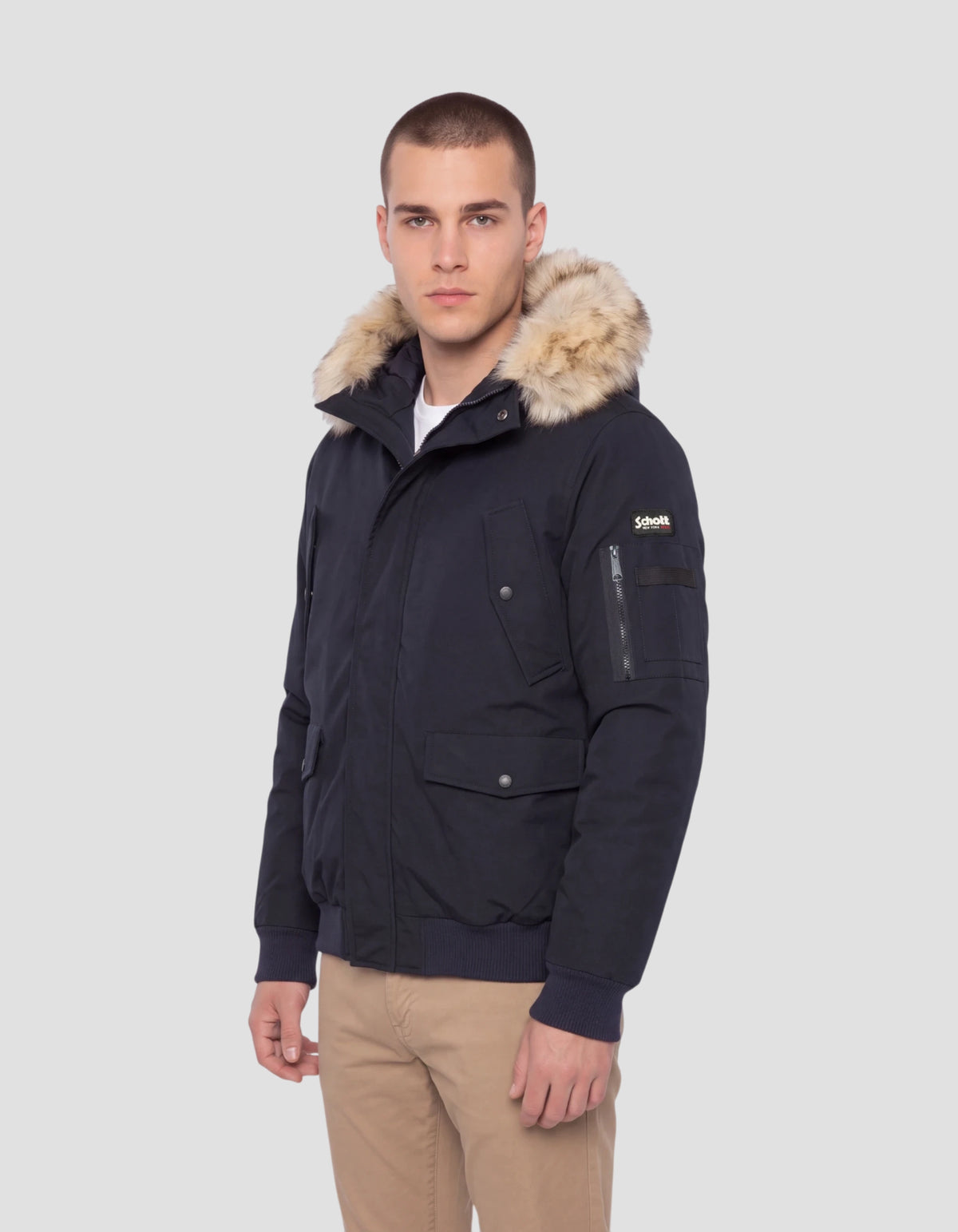 Blouson à capuche bleu marine avec fausse fourrure amovible