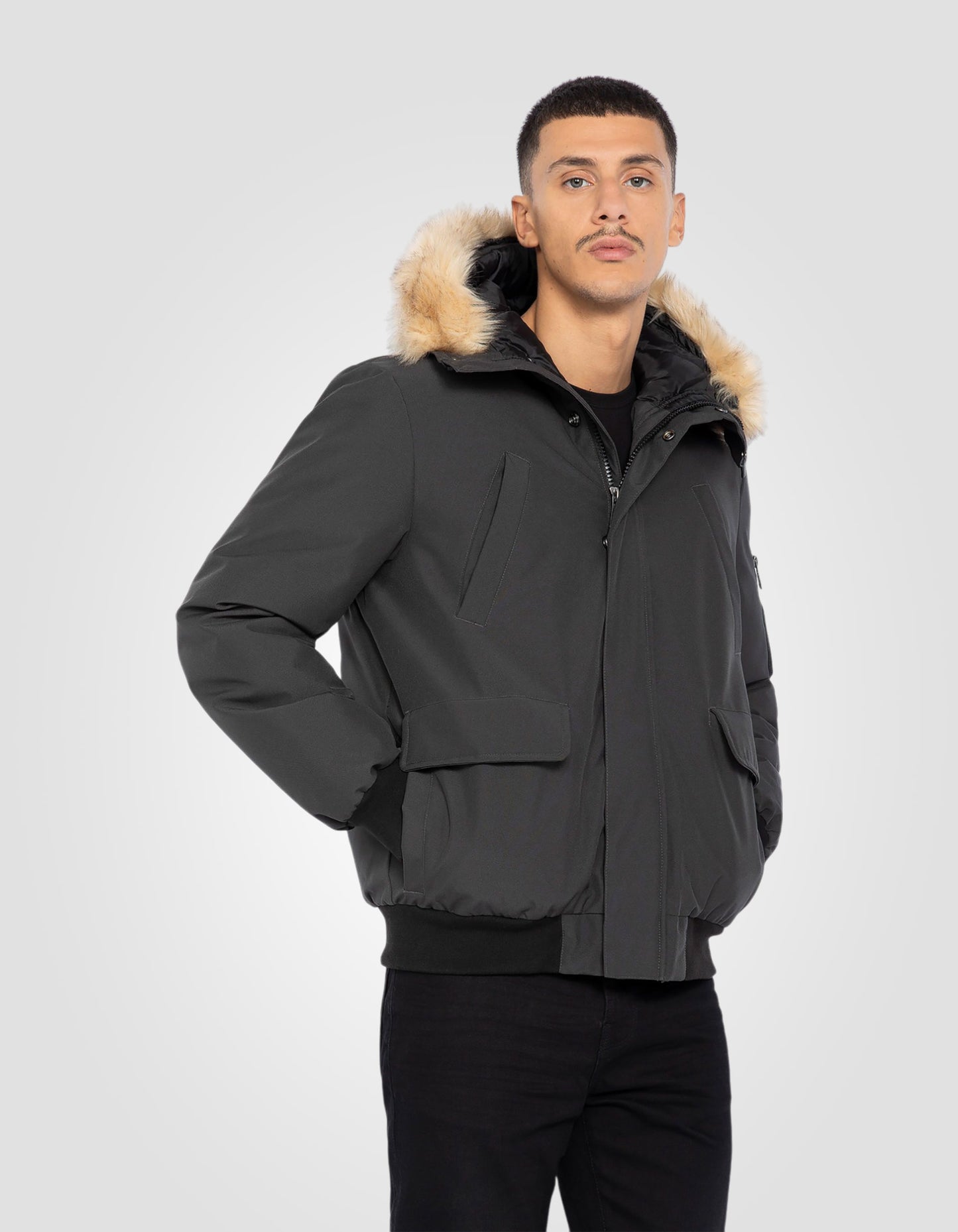 Parka courte à capuche