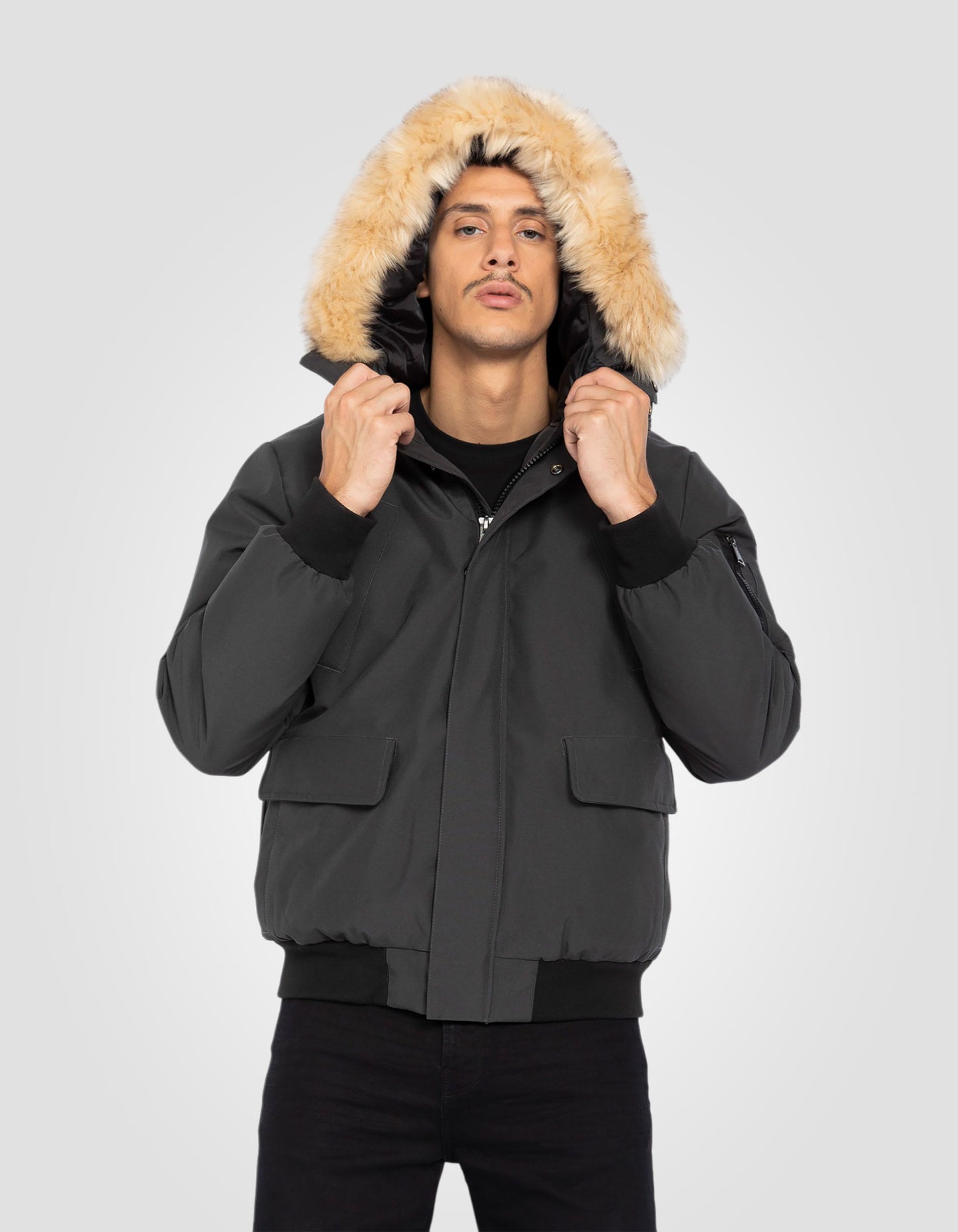 Parka courte à capuche